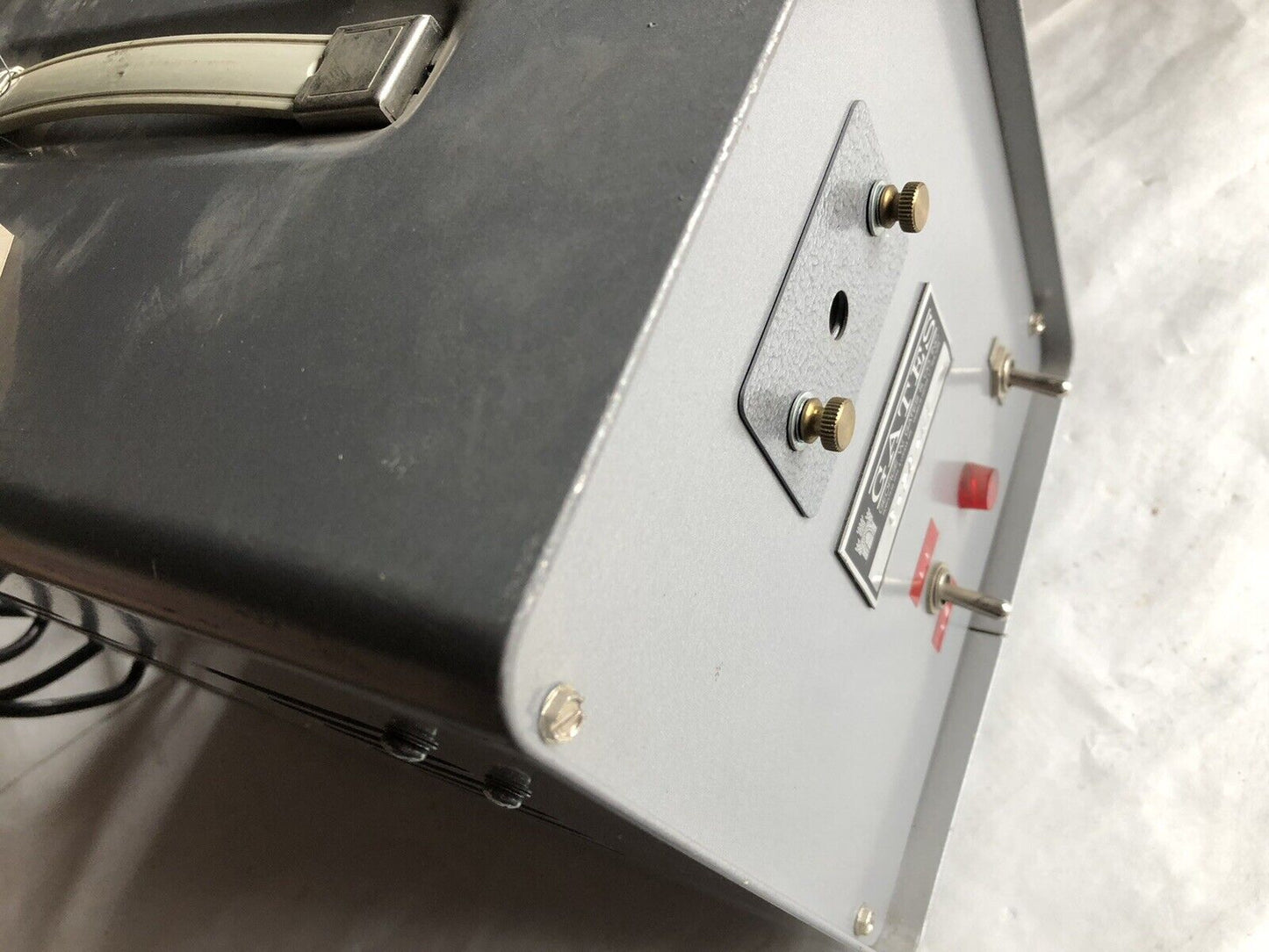 Gates G-50-Mi Laboratory Light Unit, 110-120Vac, 60Hz,G-50-M1,Sm
