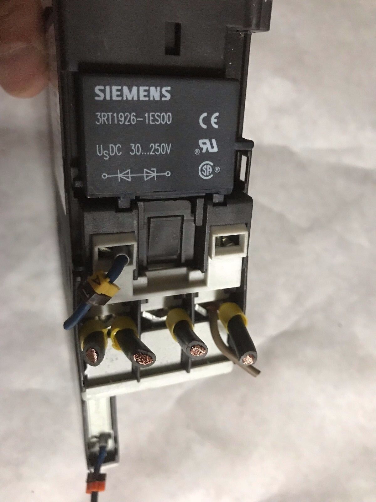 Siemens 3Rt1024-1B,Dc 24V,Lo020610,Iec 60 947,3Rt1926-1Es00,G/021011 E03,Ay