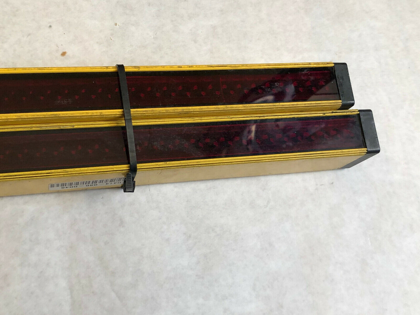 Sti 4600 Light Curtians,Ms46-30-1390-X-De1,Receiver,Ms46sr-30-1390-Q1-R-Nc-Fp,Su