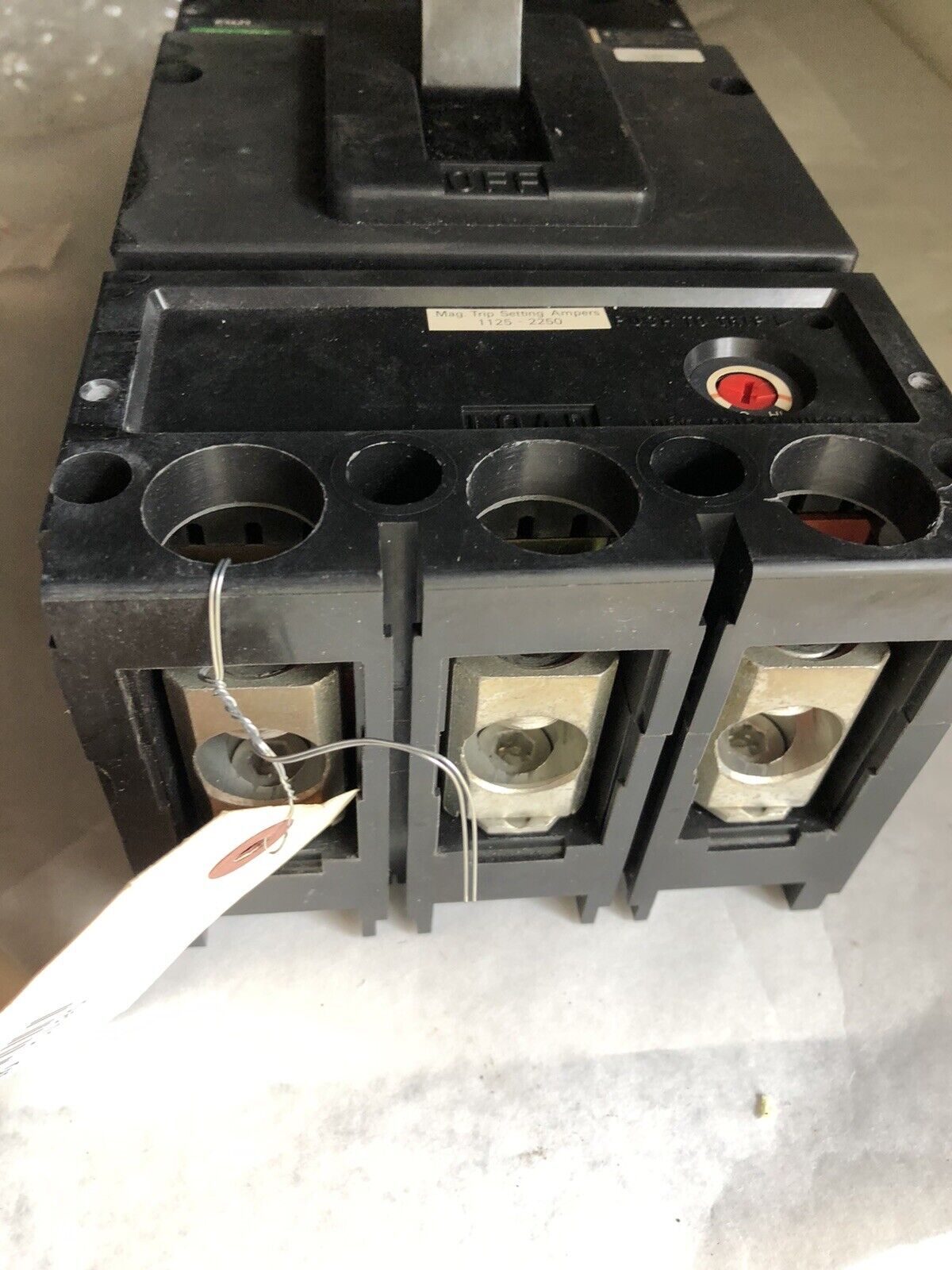Fuji Bu-Jsa,Fuji Bu-Jsa3225 Circuit Breaker, 225 A, 3-Pole, 480 Vac,Tc