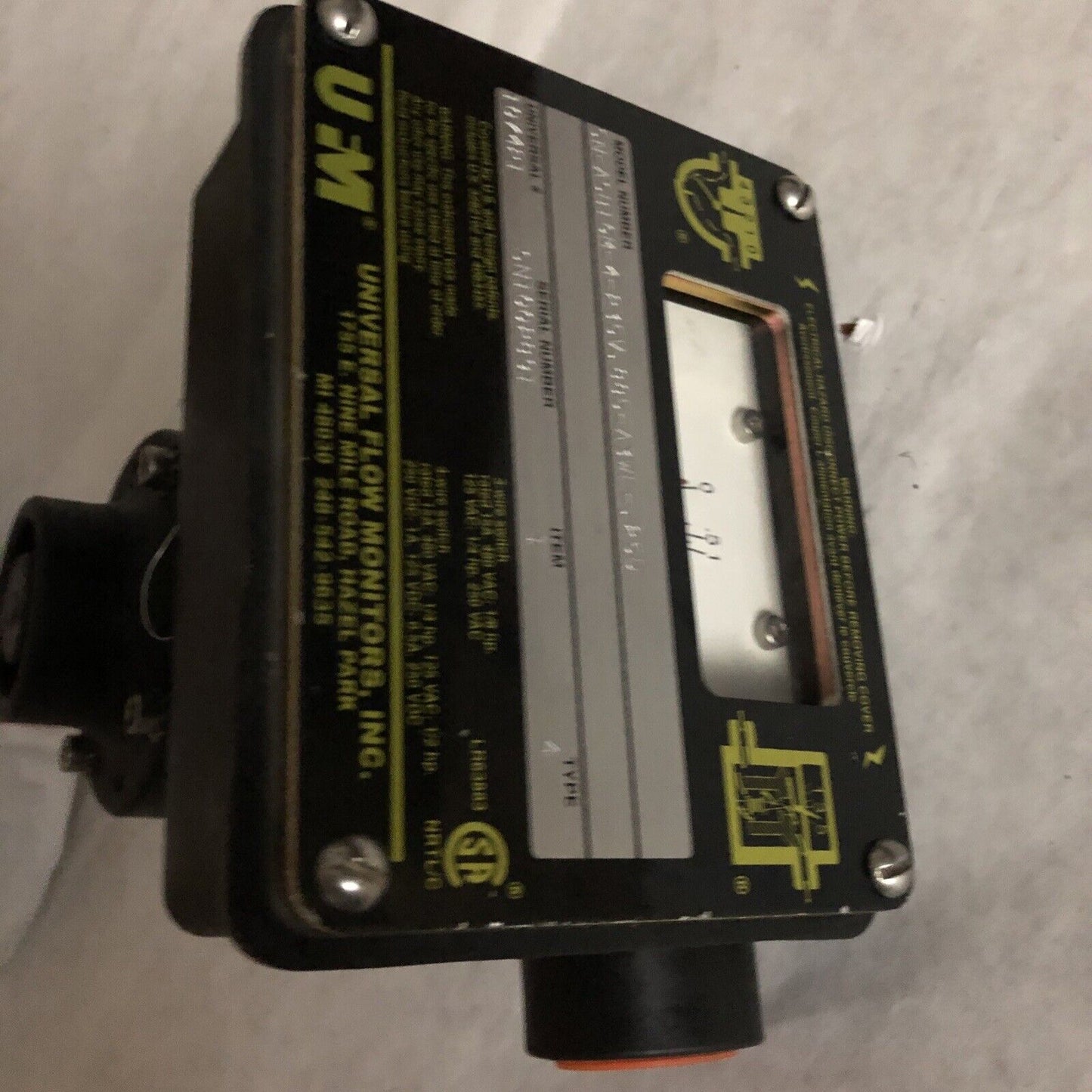Ufm Sn-Asb1gm-4-235V.885-A3wl-.25D Flow Monitor,1/2" Npt Type4,Sn Asb1gm 4 ,Ee