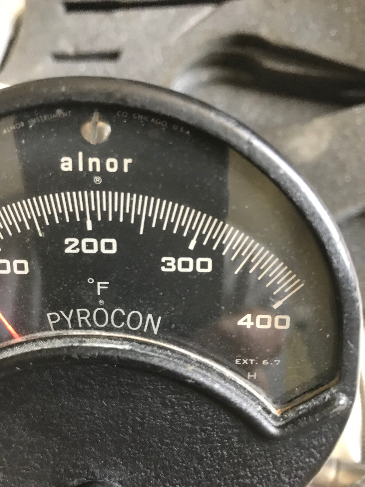 Alnor 4000A Ext 6.7 Pyrocon Portable Temperature Measuring Instrument 0-400,Si