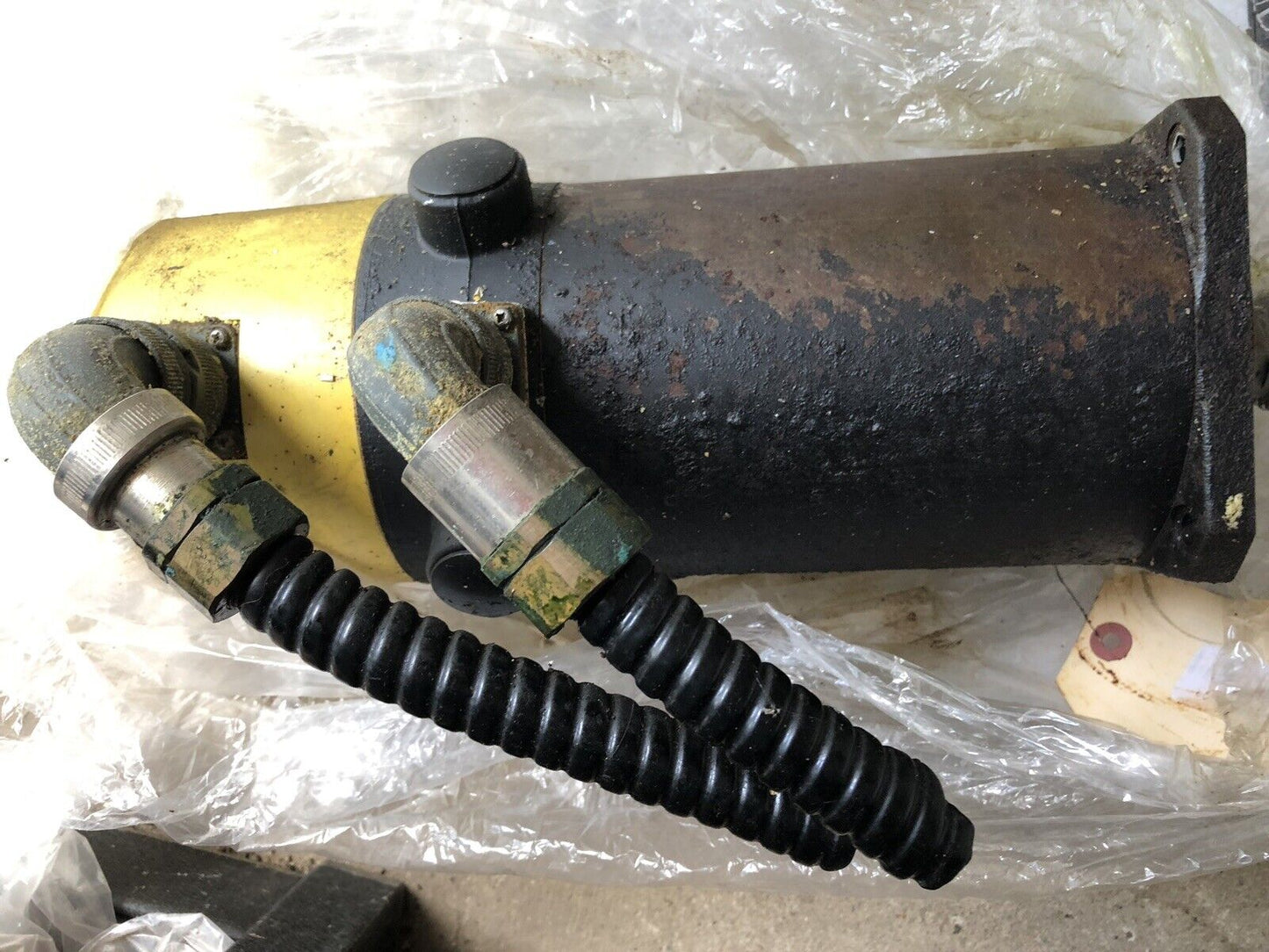 Fanuc M-483887 Model 5M 011 84.3 Dc Servo Motor,B4.3 2000-Rpm,Th