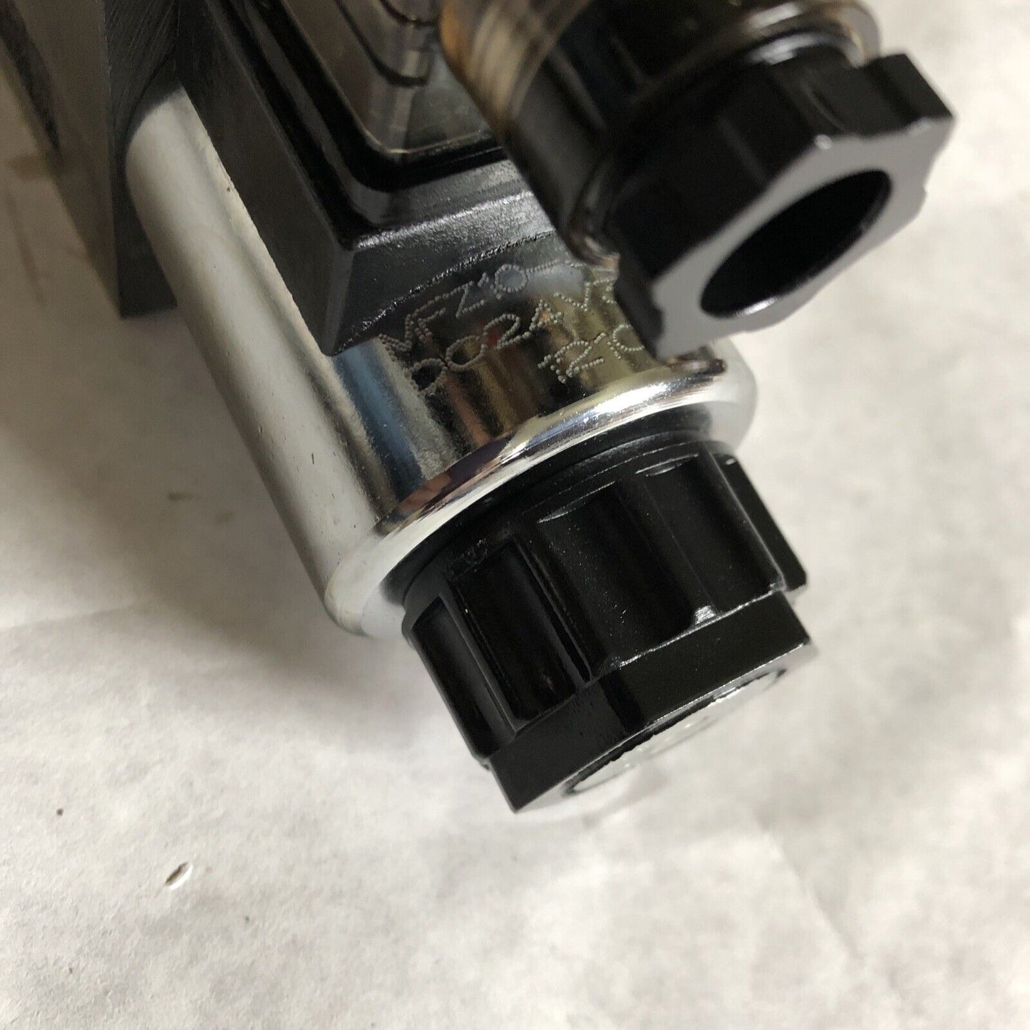 International Dg03-2C-24Vdc82dn, Dg032c24vdc82dn Solenoid Directional Valve,Ap