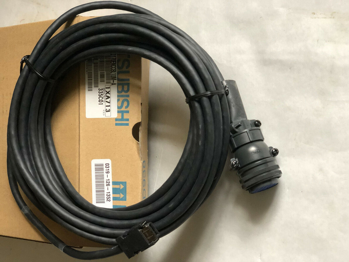 New Mitusbishi Electric Q170enccbl10m-A Lot. 123 Servo Cable,Connector,Sv