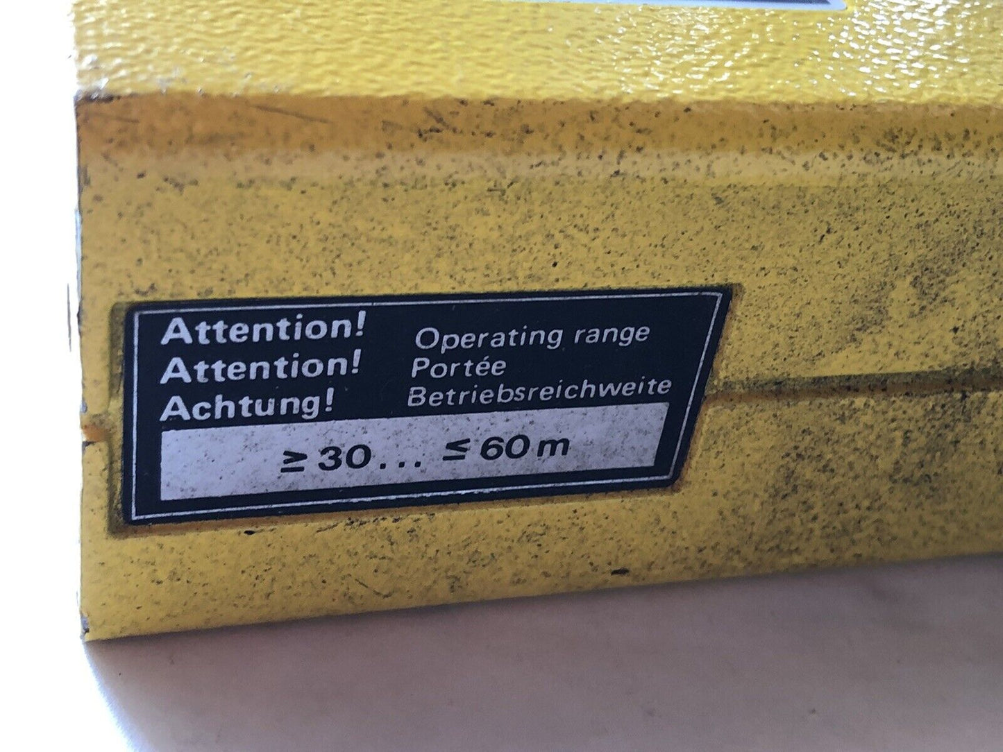 Sick Wsu 26-220 Optic Electronic Photoelectric Sender 110/120V 48/62Hz,Ba