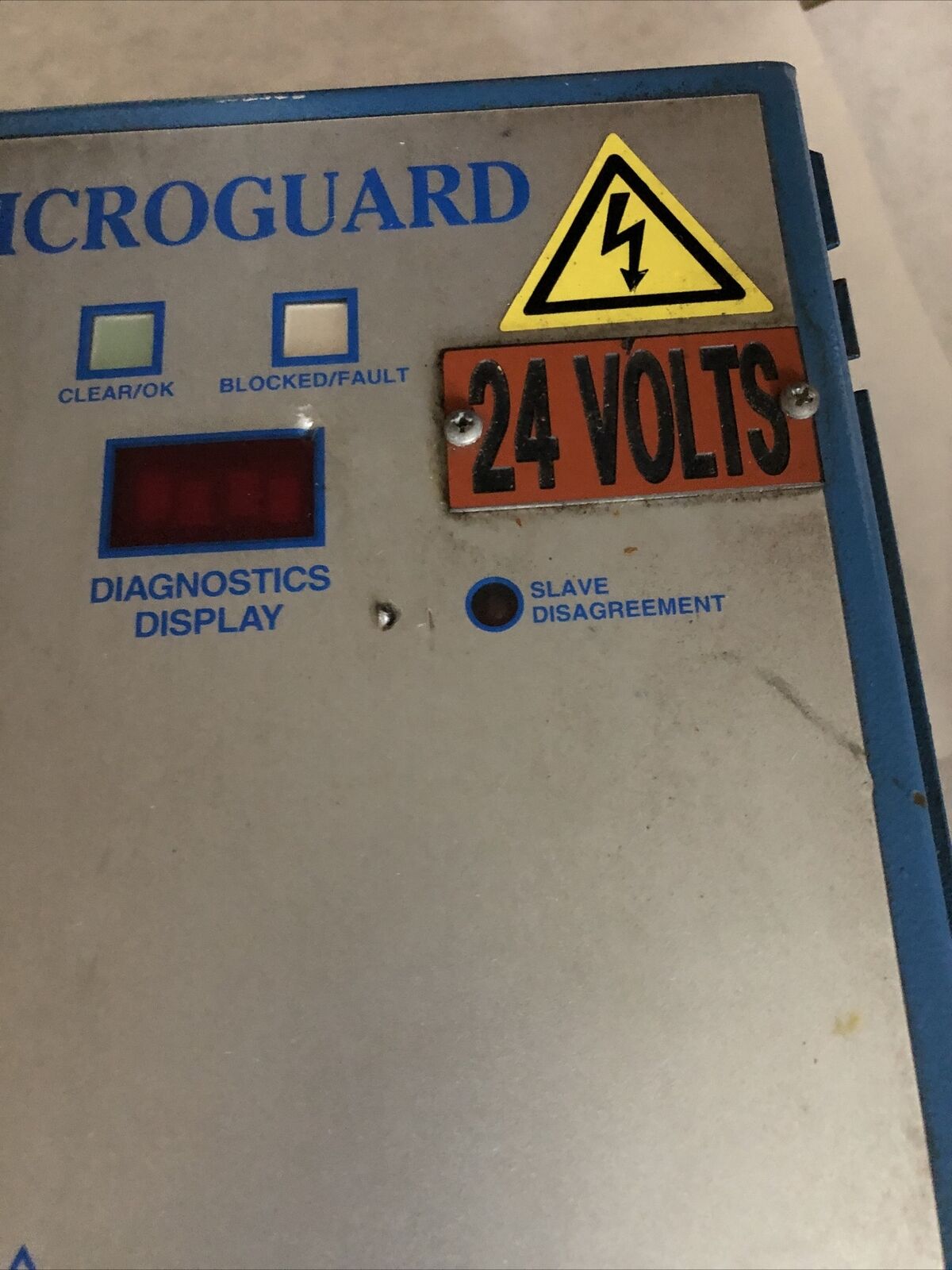 Pinnacle Mg-04-0F-Au,Triad 31-004,Tci, Microguard Safety Controller,24 V,110V,Bz
