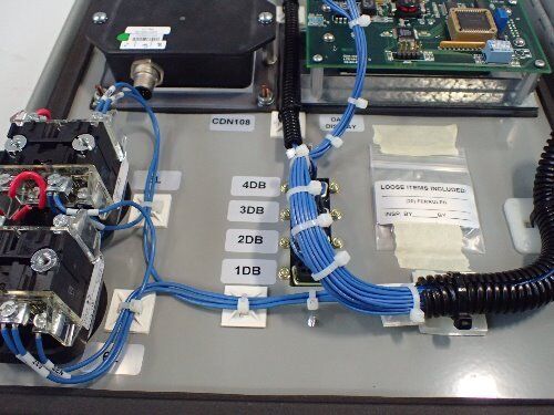 New Sick 405608 Bar Code Scanner Control Box,Chry-04,7027744,12290008,115Vac,Bu
