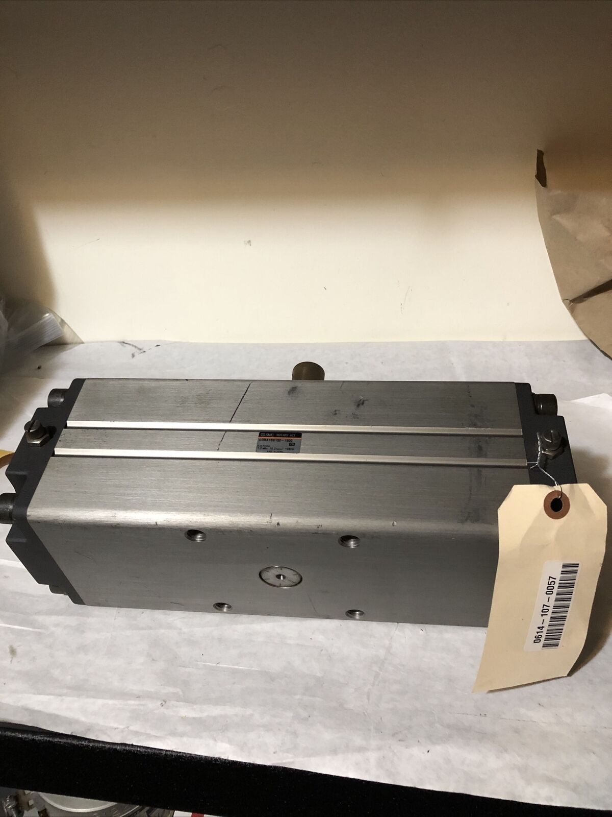 New Smc Cdra1bs100-190C Pneumatic Rotary Actuator, 190* Rotation,Bu