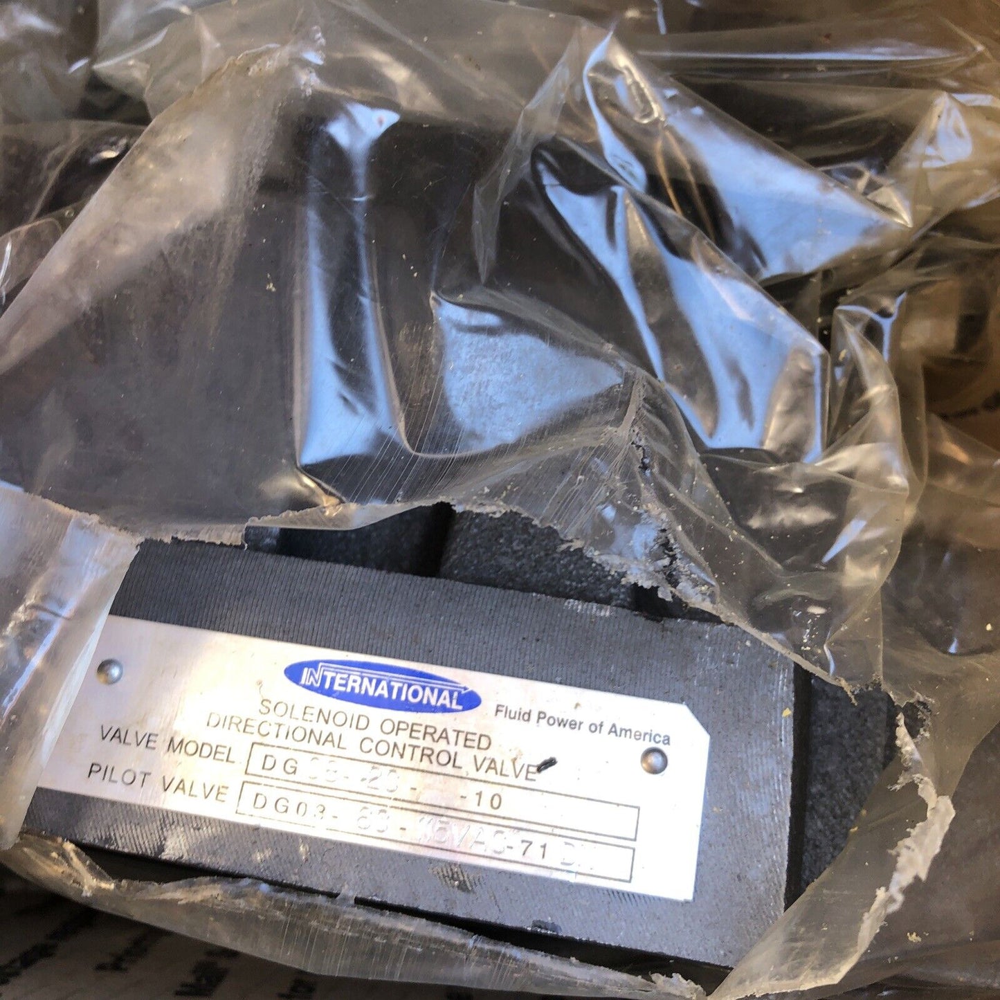 New International Dg03-6C-115Vac72dn,Dg08-2C-10 Solenoid Hydraulic Valve,Am,Hk