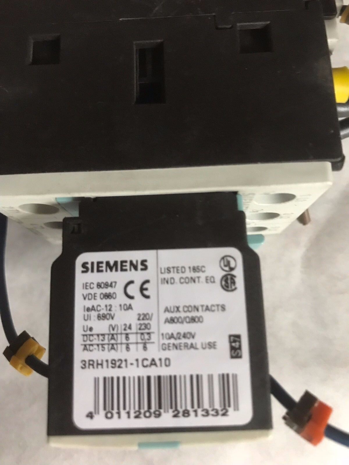 Siemens 3Rt1024-1B,Dc 24V,Lo020610,Iec 60 947,3Rt1926-1Es00,G/021011 E03,Ay