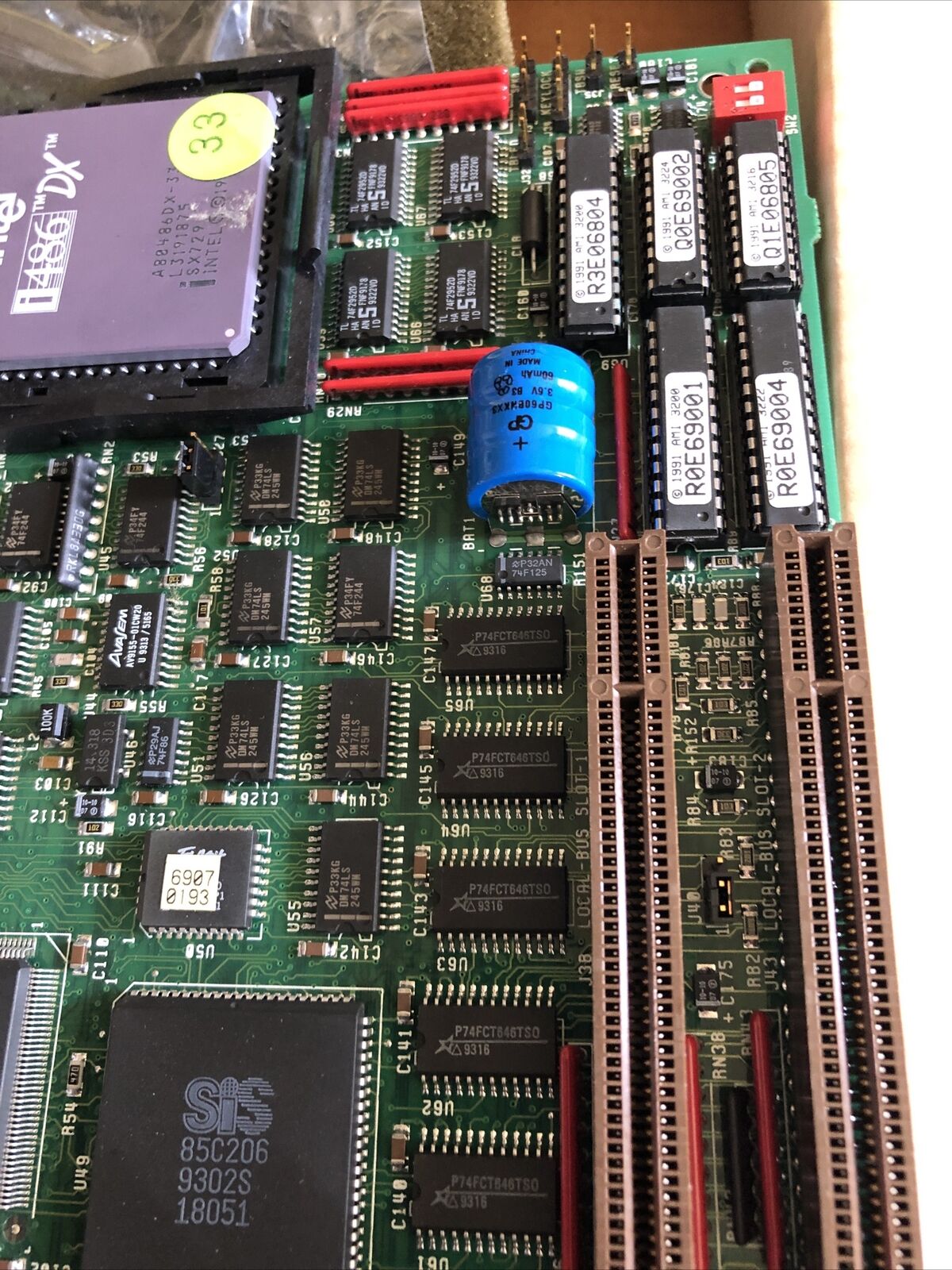American Megatrends Super Voyager-Vlb,Series-690,Amioatlpp75256 Mother Board,Bd