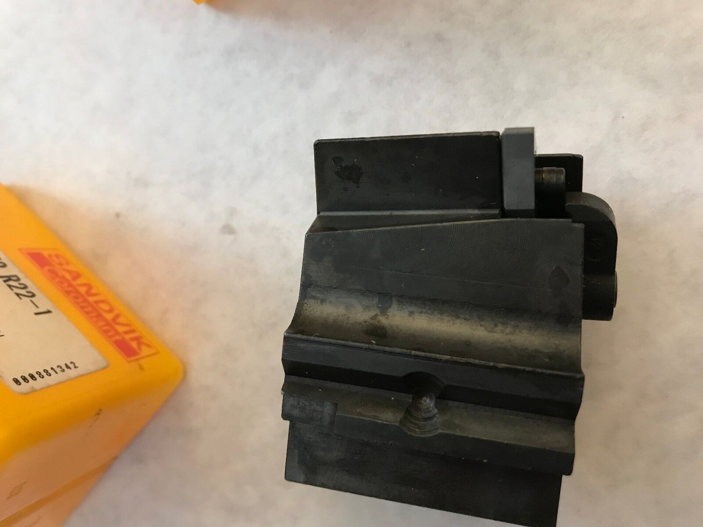 New Sandvik 431-350172-R22-1,92-610-0026 Bts 869876E1b Insert Holder,Room5