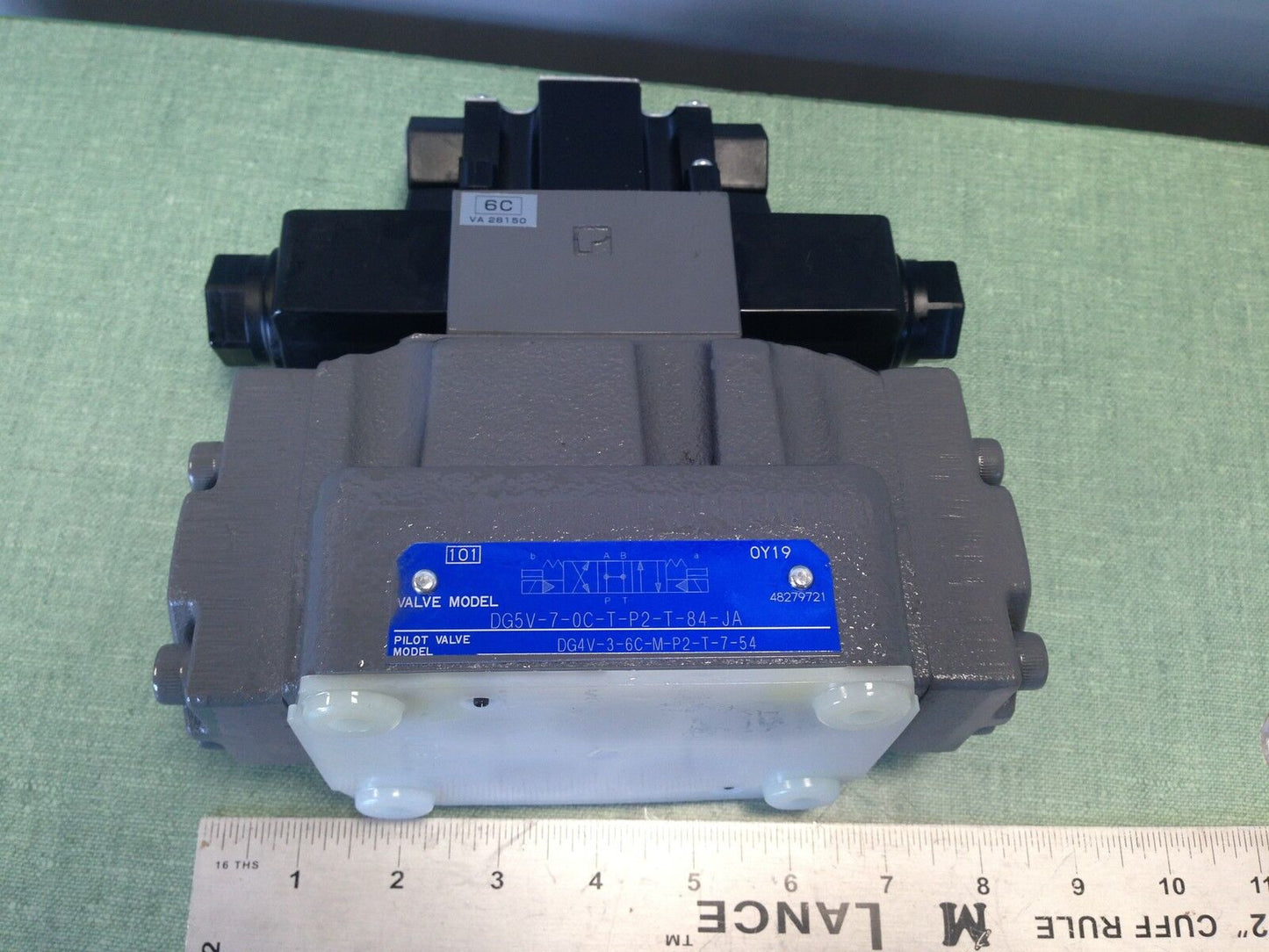 New Keiki Dg5v-7-0C-T-P2-T-84-Ja Directional Valve Dg4v-3-6C-M-P2-T-7-54,Ag
