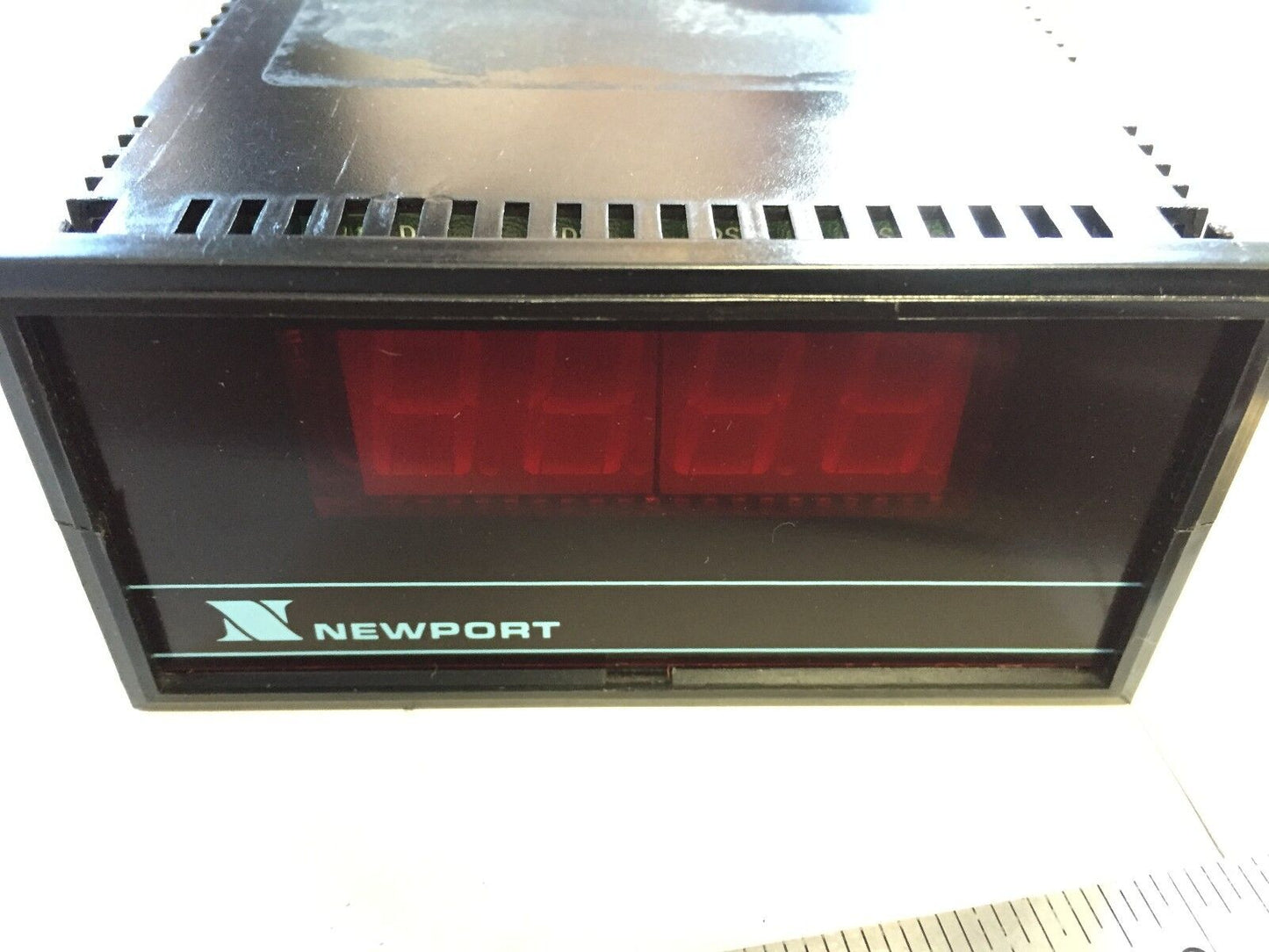 Newport Quanta Q2000f Display,Sa