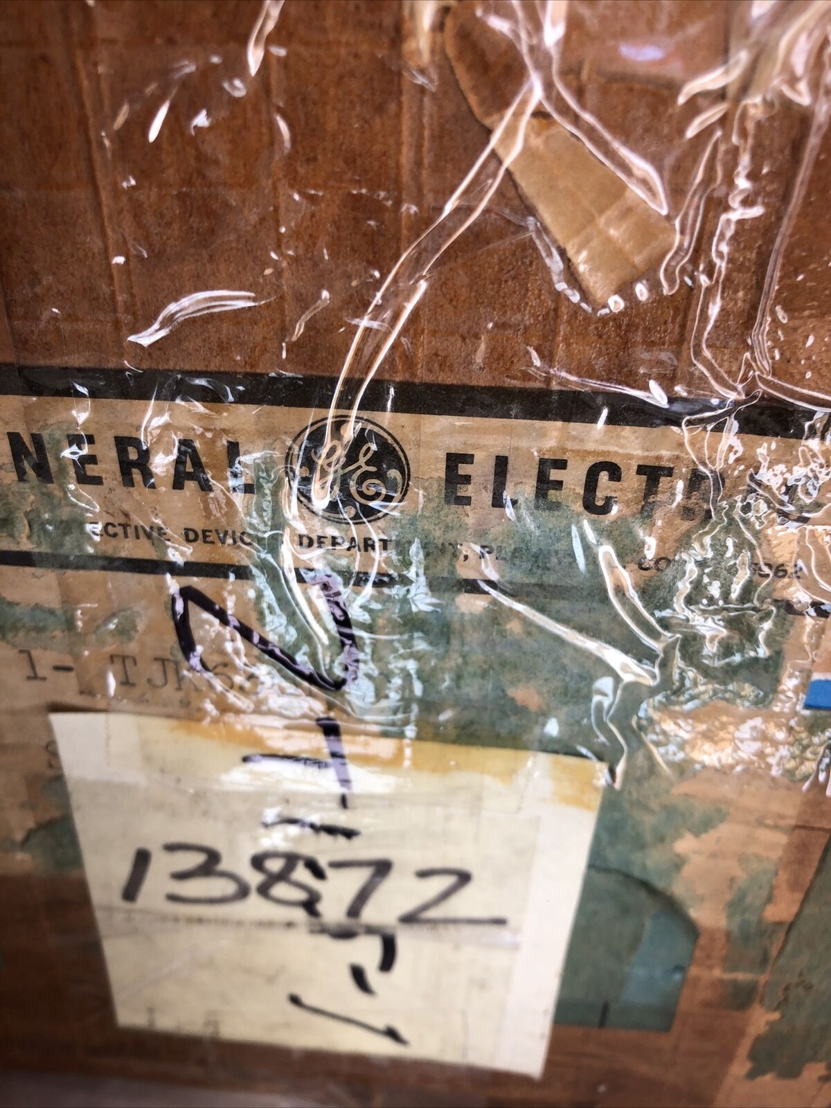 General Electric Tjk636f000 Circuit Breaker 300Amp 3-Pole 600Vac Tjk636300,Fa