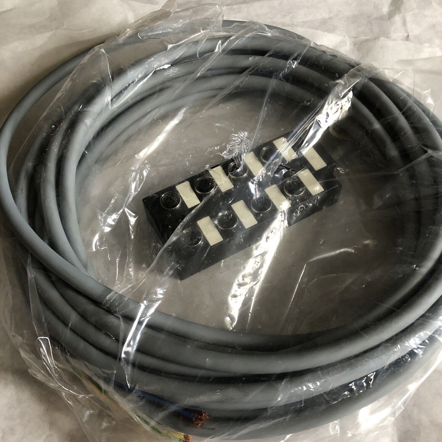 New Siemens 3Rx1 660-8F Distribution Unit 8Fold 10M Cable,Bc