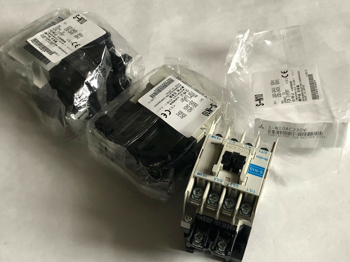 New Mitusbishi Electric S-N10,S-N10ac230v. Magnetic Contactor,20A,220V Coil,Sv