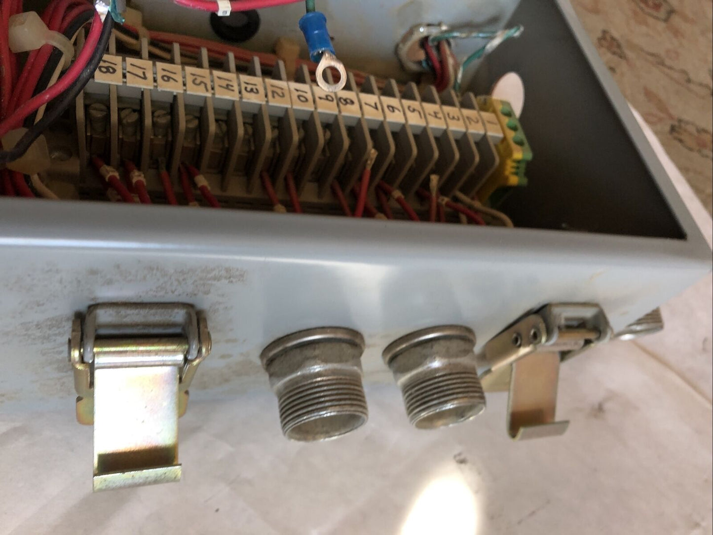 Hoffman A-806Chqr Electrical Enclosure, Honeywell A806chqr Controller,Bs