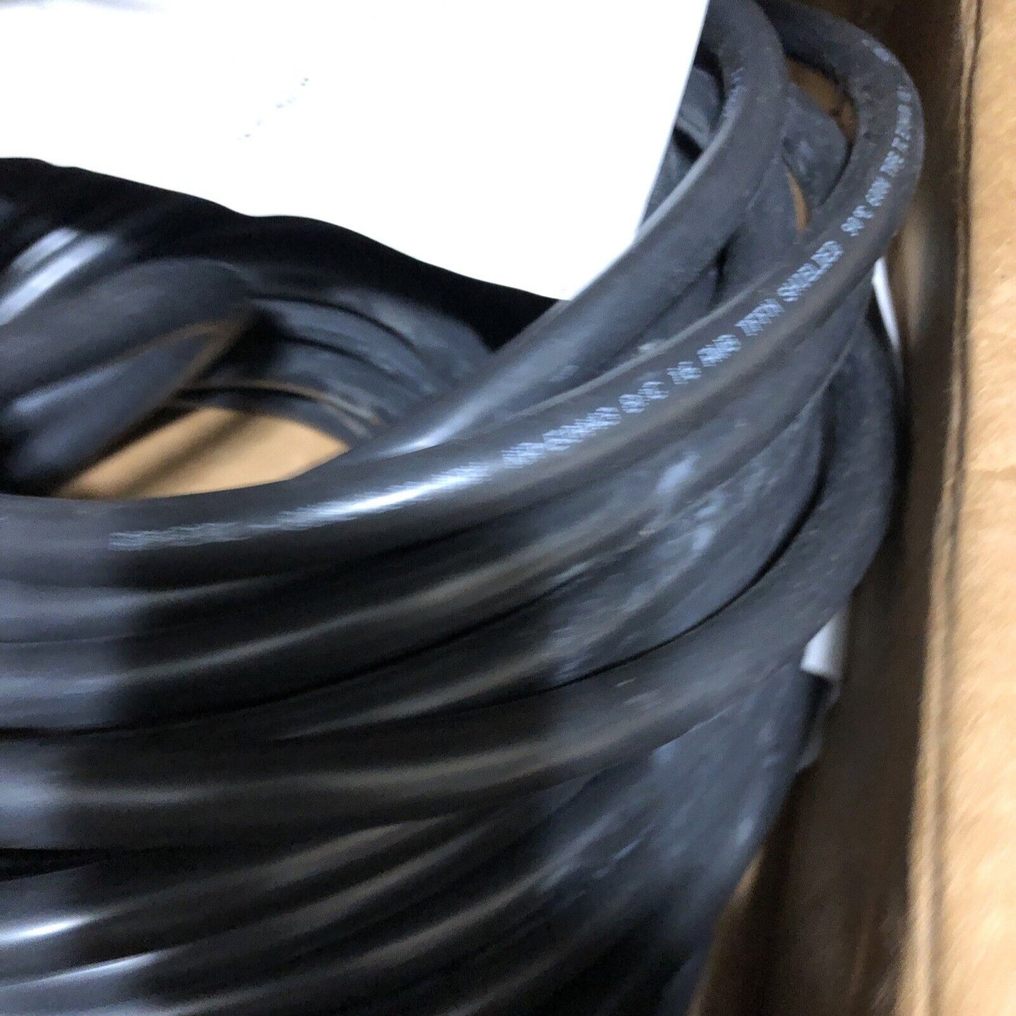 New Allen-Bradley Cable,Mtr Pwr,Rt Angle,Back Exit,30M A-B 1326-Cpb1-Rb-030,Bd