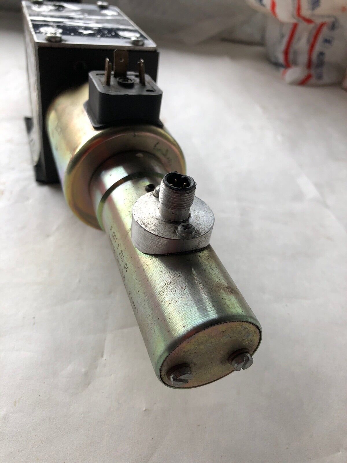 New Serdim Sp-Mm-Dsv-43-1-10-0050-Ynvn24 Hydraulic Solenoid Valve,12Vdc,2.4A,Ta