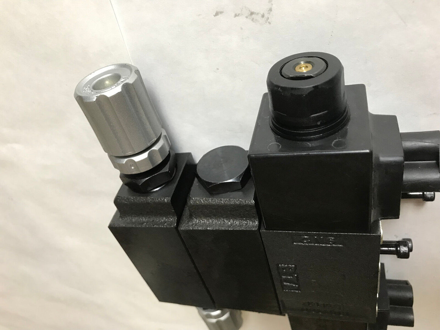 Parker D1vw004cnyw,Hyvair D0-Dpc1-Ab,D0-Fc1-Ab-Mo Hydraulic Solenoid Valve,St