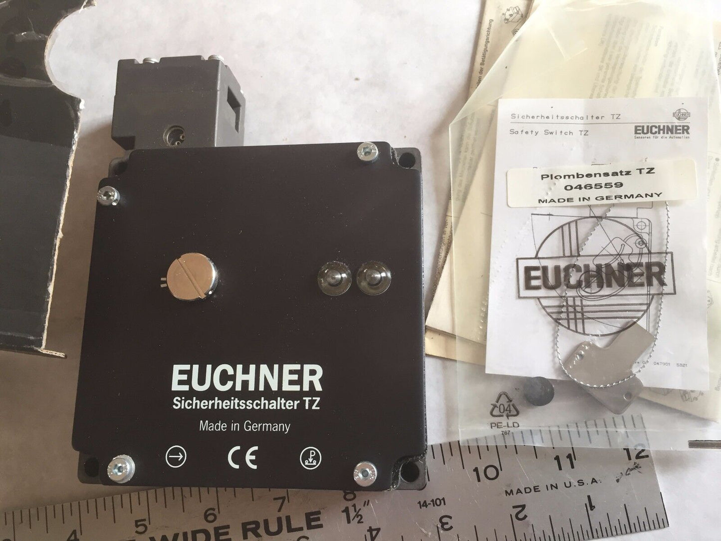 New Euchner Tz2le110pg Safety Switch Nib Sensor Bia 954012 Bg-Prufzert ,Am