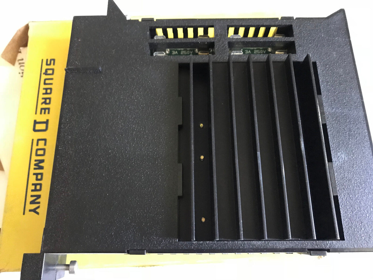 New Square-D 8030 Com-221 Plc Output Sy/Max Pilot Duty Progammable,Ep