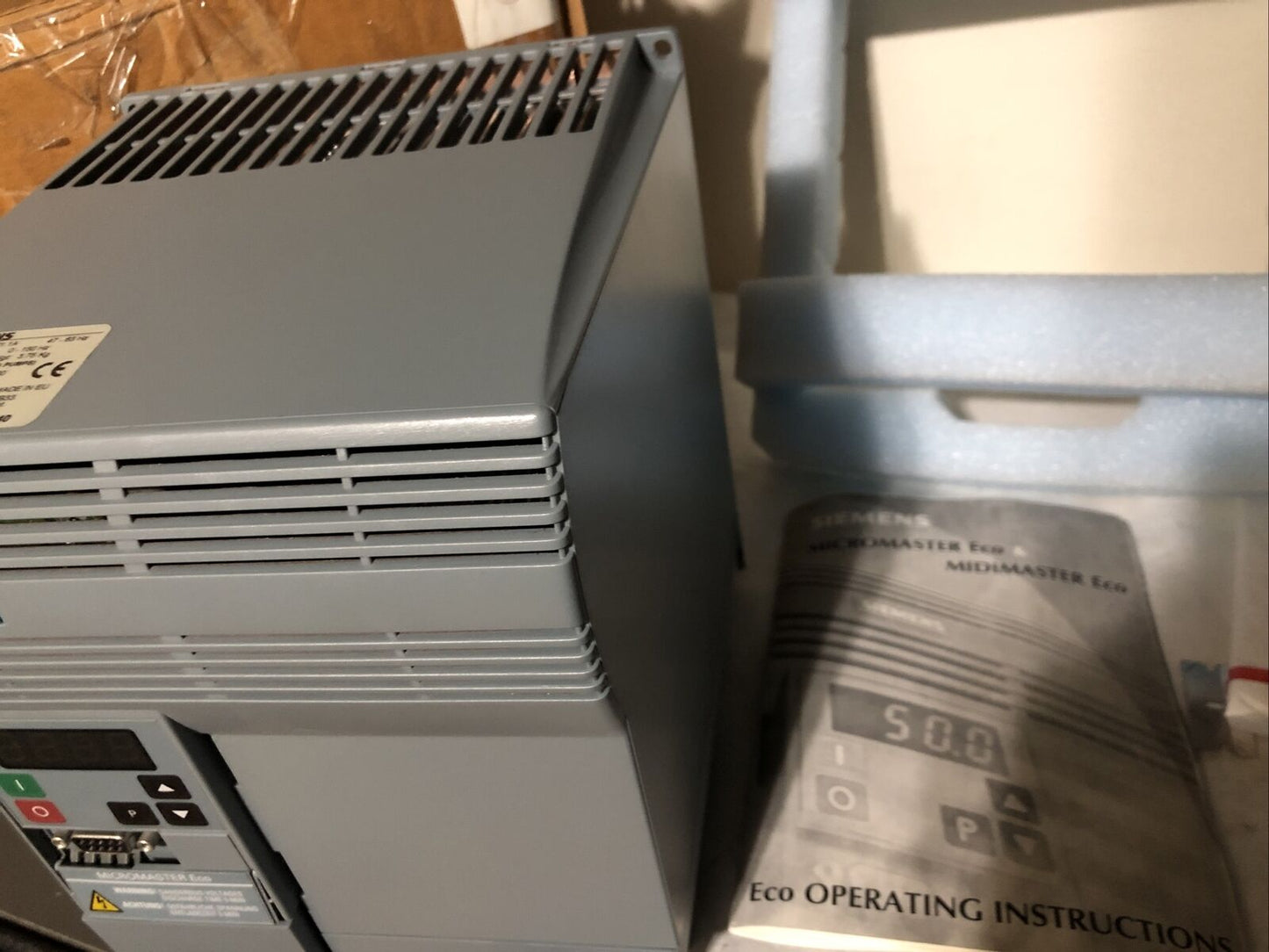 New Siemens 6Se9521-8Cc40,Dr Ac 6Se95 230V 3Ph 5Hp 15.2A,6Se9-521-8Cc40,Fc
