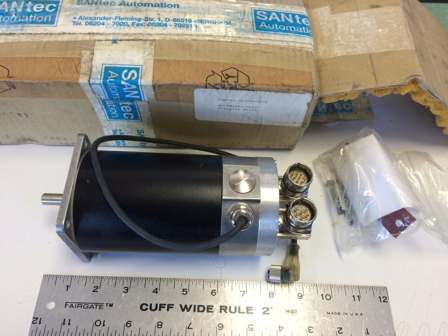 New Santec Ac-Sm1005-086/0 Autocomp Servo Motor,10Mm Shaft Diameter,Ez