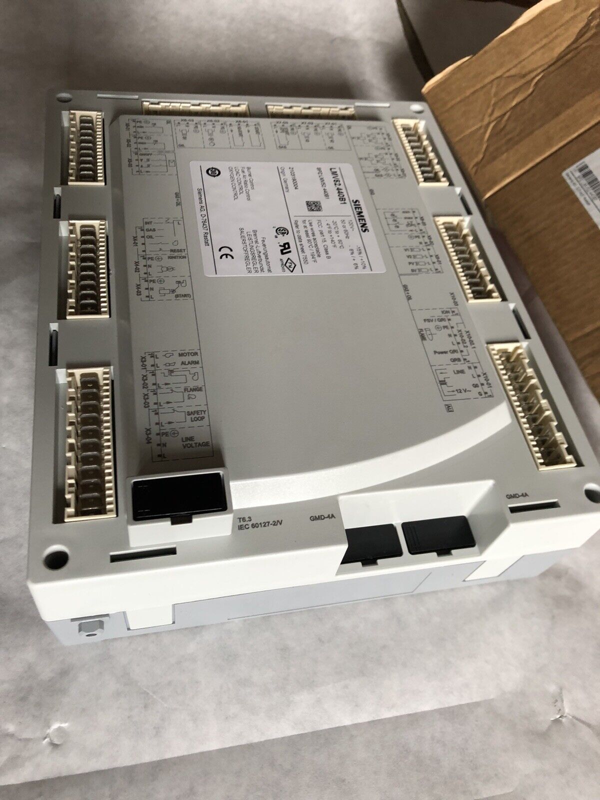 New Siemens Lmv52.440B1,Lmv52.440B1 Burner Control Fuel Air Ratio Control,Bm