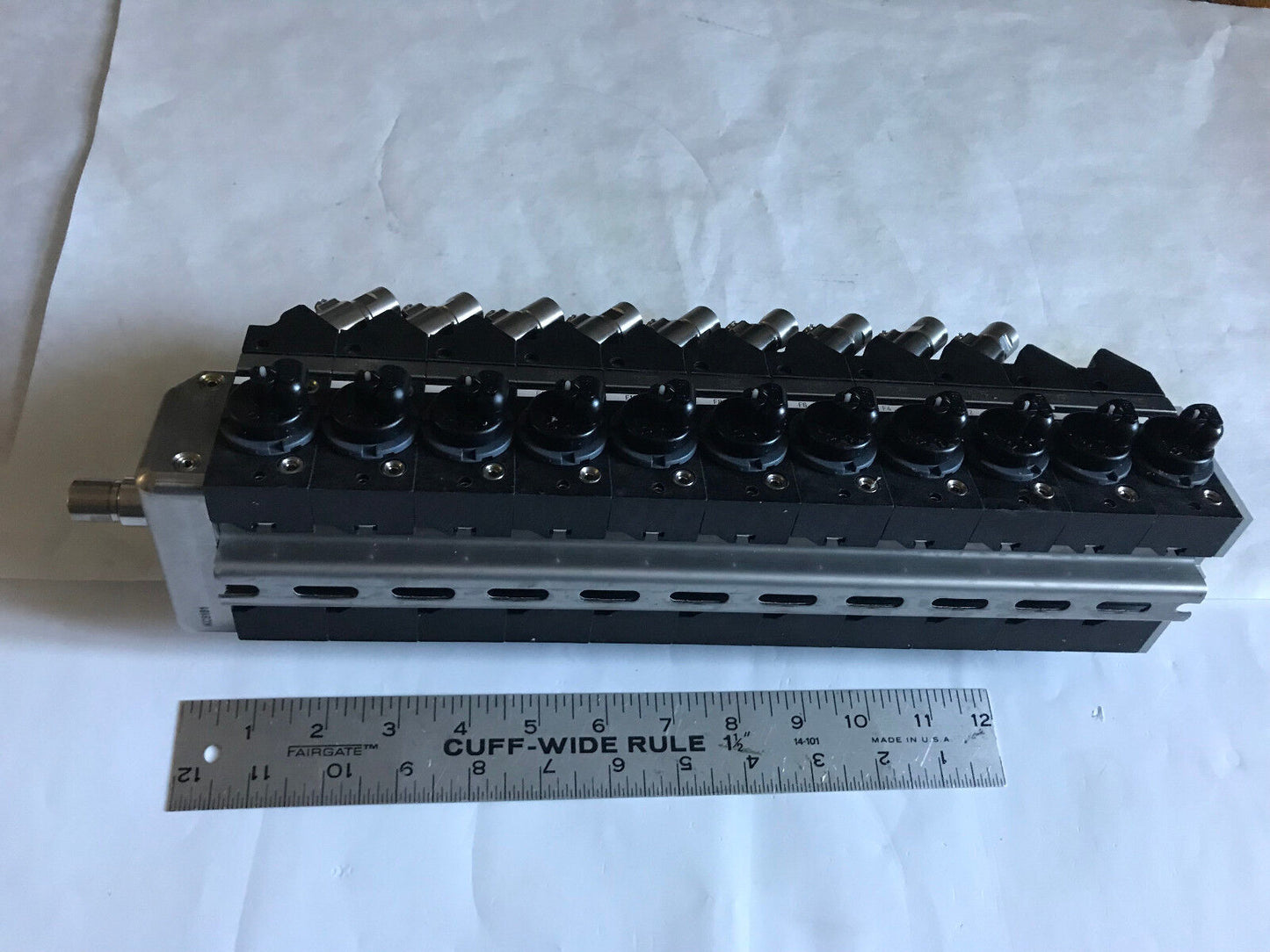 Murr Wp528b-G Pneumatic Valve Manifold Wp528bg,M01130135,K1755 0627 Ecomcc3,Sd