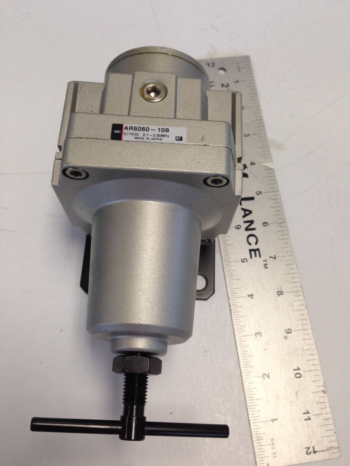 New Smc Pneumatic Regulator Ar6060-10B, 1" Npt,Bk
