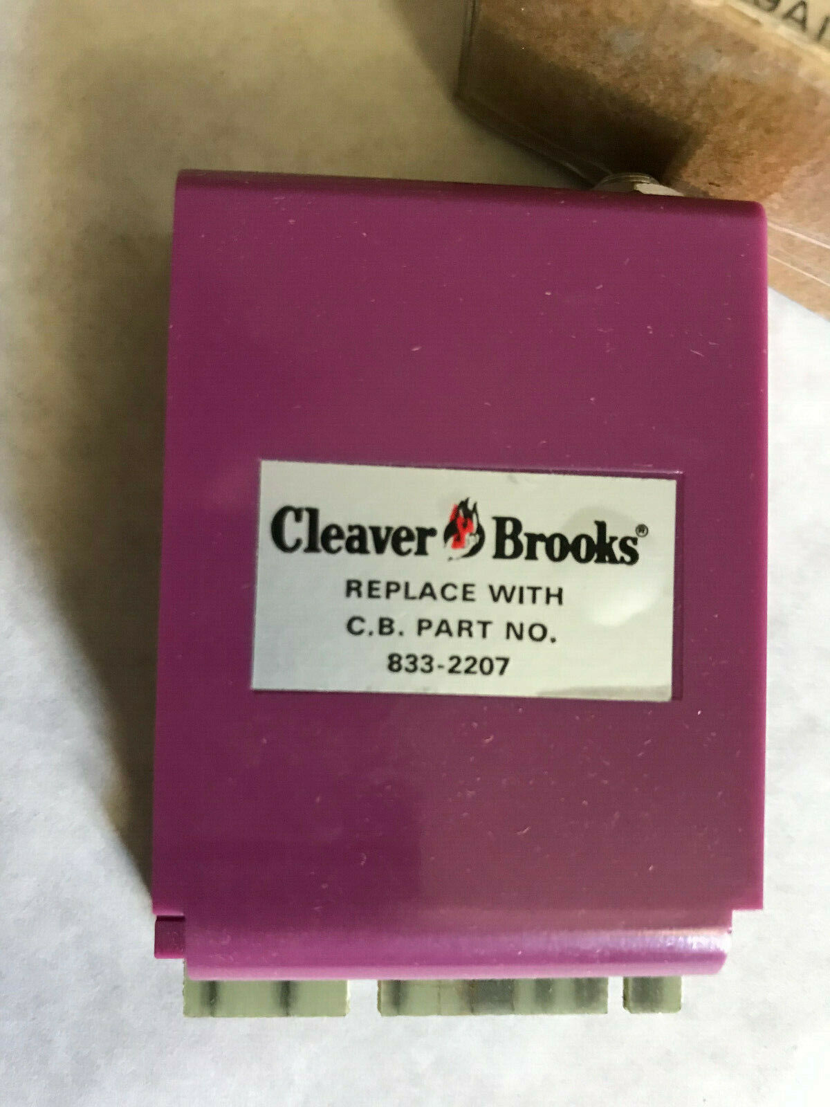 Cleaver Brooks 833-2207,268R ,Honeywell Ultra-Violet Amplifier 4 Sec,R7,Th