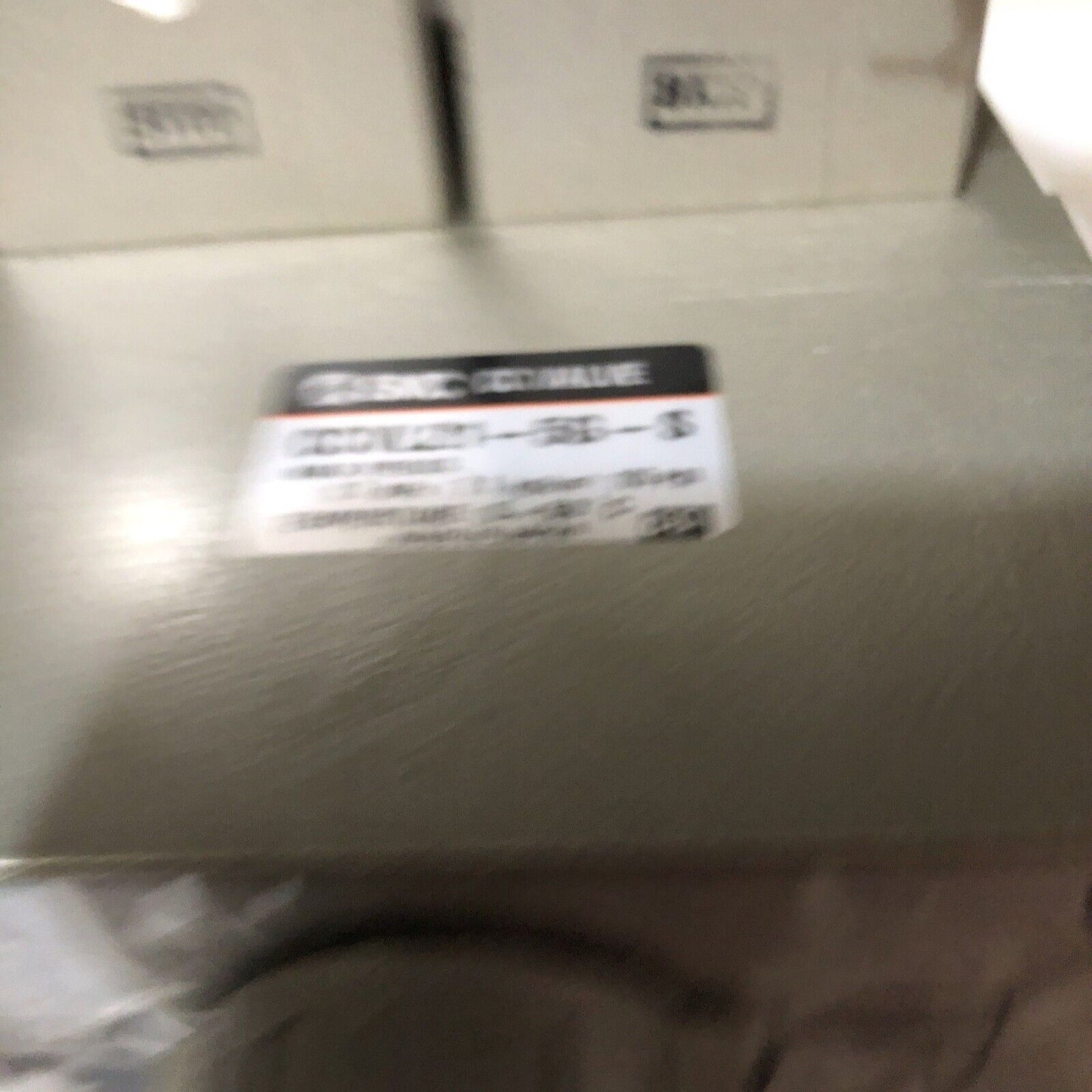 New Smc Ccvl21-5G-S Valve V0301-005G Dc24v,Bo