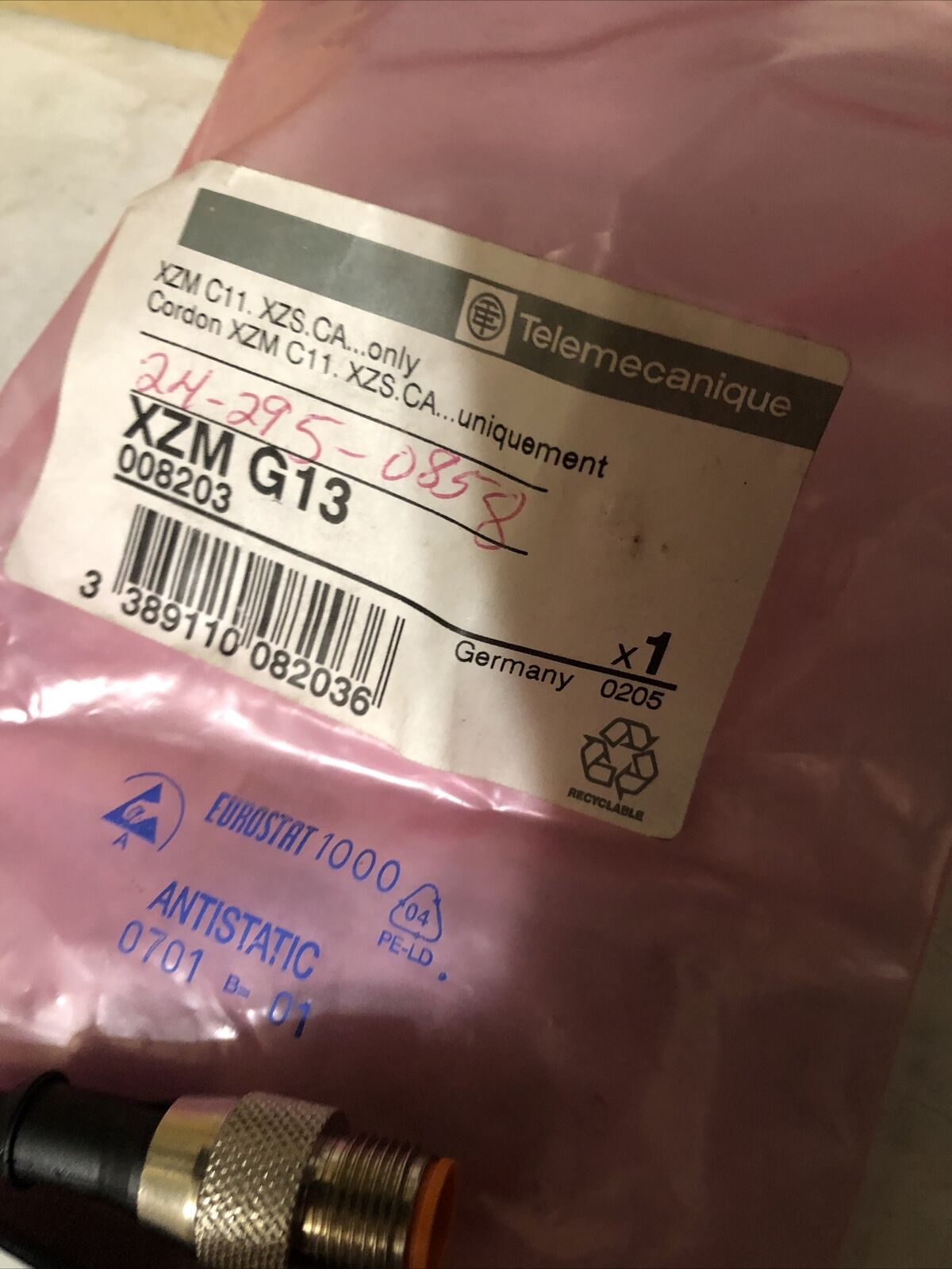 New Telemecanique Xzm G13 008203, Xzs Ca ,Fc