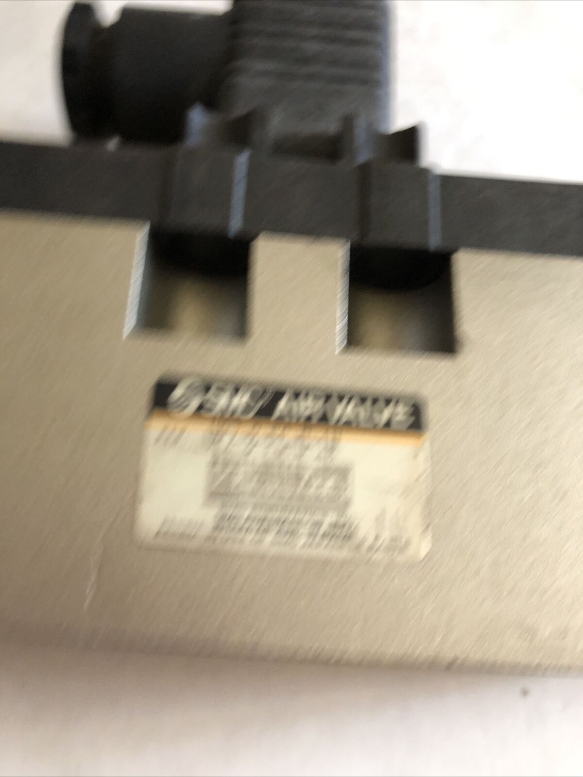 Smc Vp7-8-Fg-D-1N Pneumatic Double Solenoid Valve Vp7-8-Fg-D Ac100v,Dg