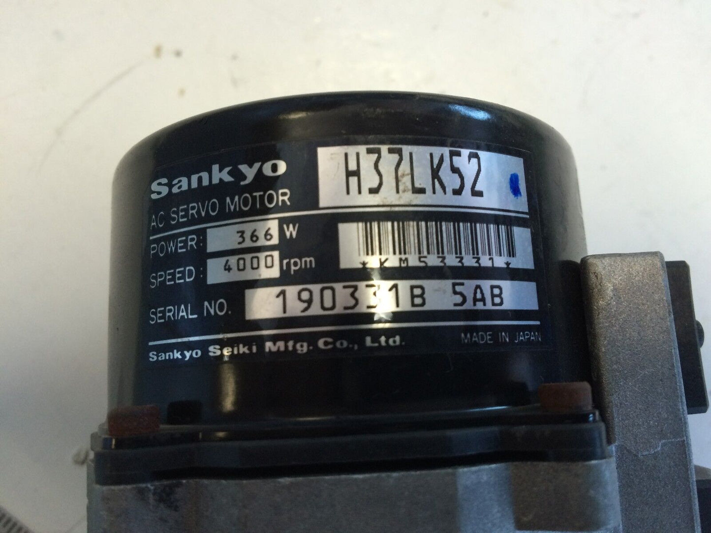 Sankyo Seiki H37lk52 Ac Servo Motor, 366 W , Rpm: 4000,Bp
