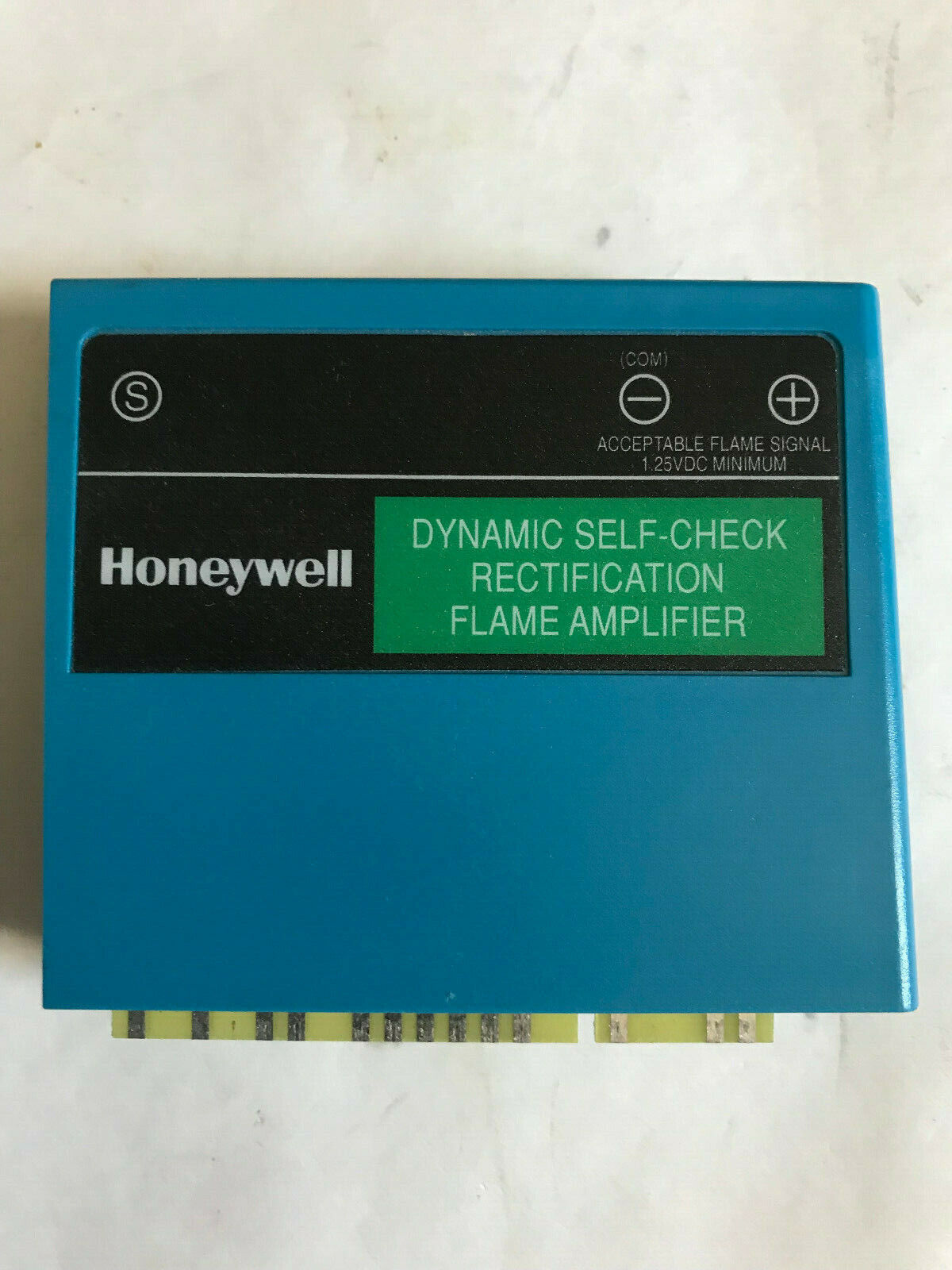 Honeywell R7847c1005 Dynamic Self-Check Rectification Flame Amplifier,Eu,Ez,By