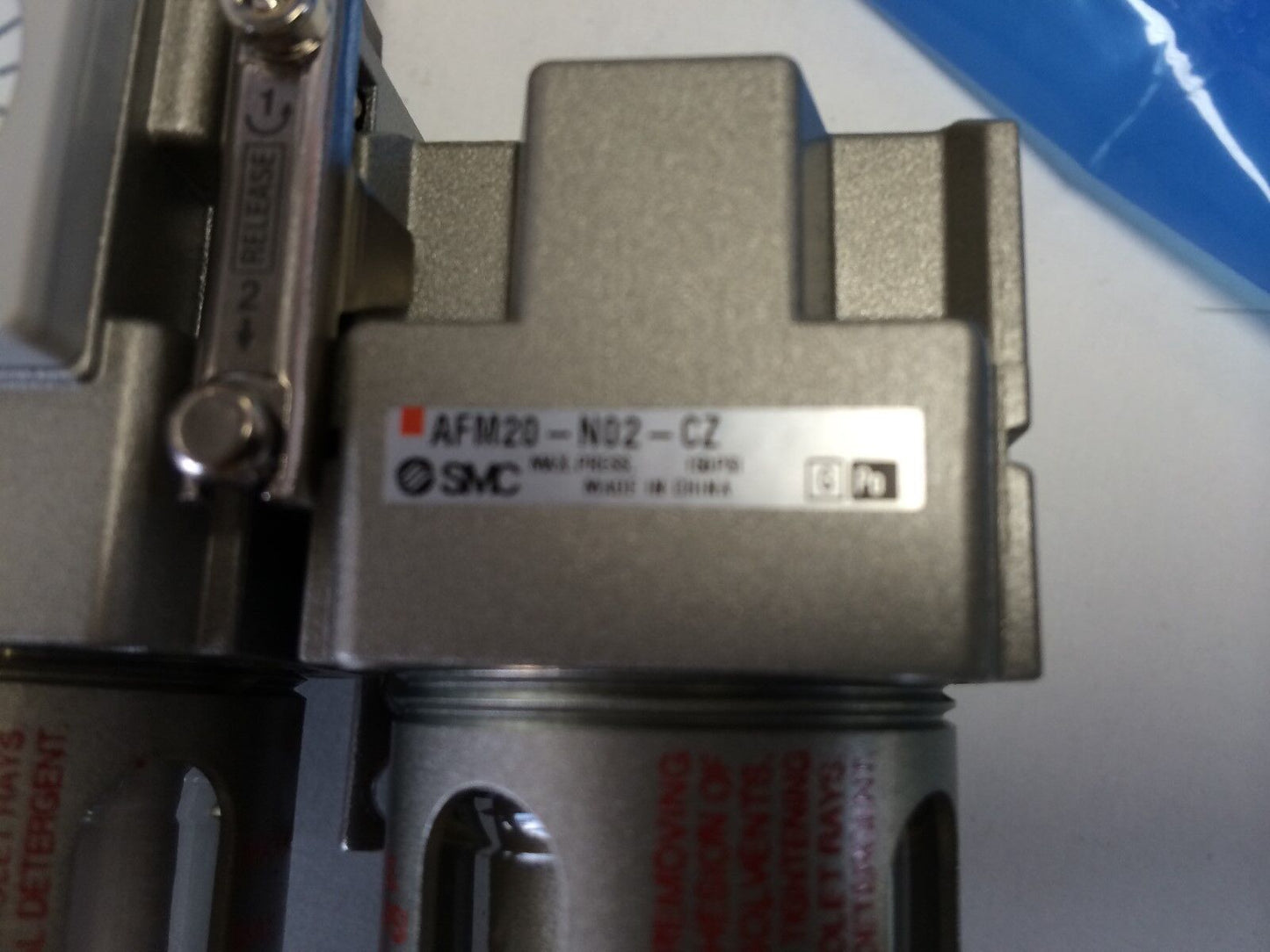 New Smc Ac20d-N02e-Cz,Aw20-N02e-Cz Pneumatic Afm20-N02-Cz Regulator,1/4" Npt,Ez