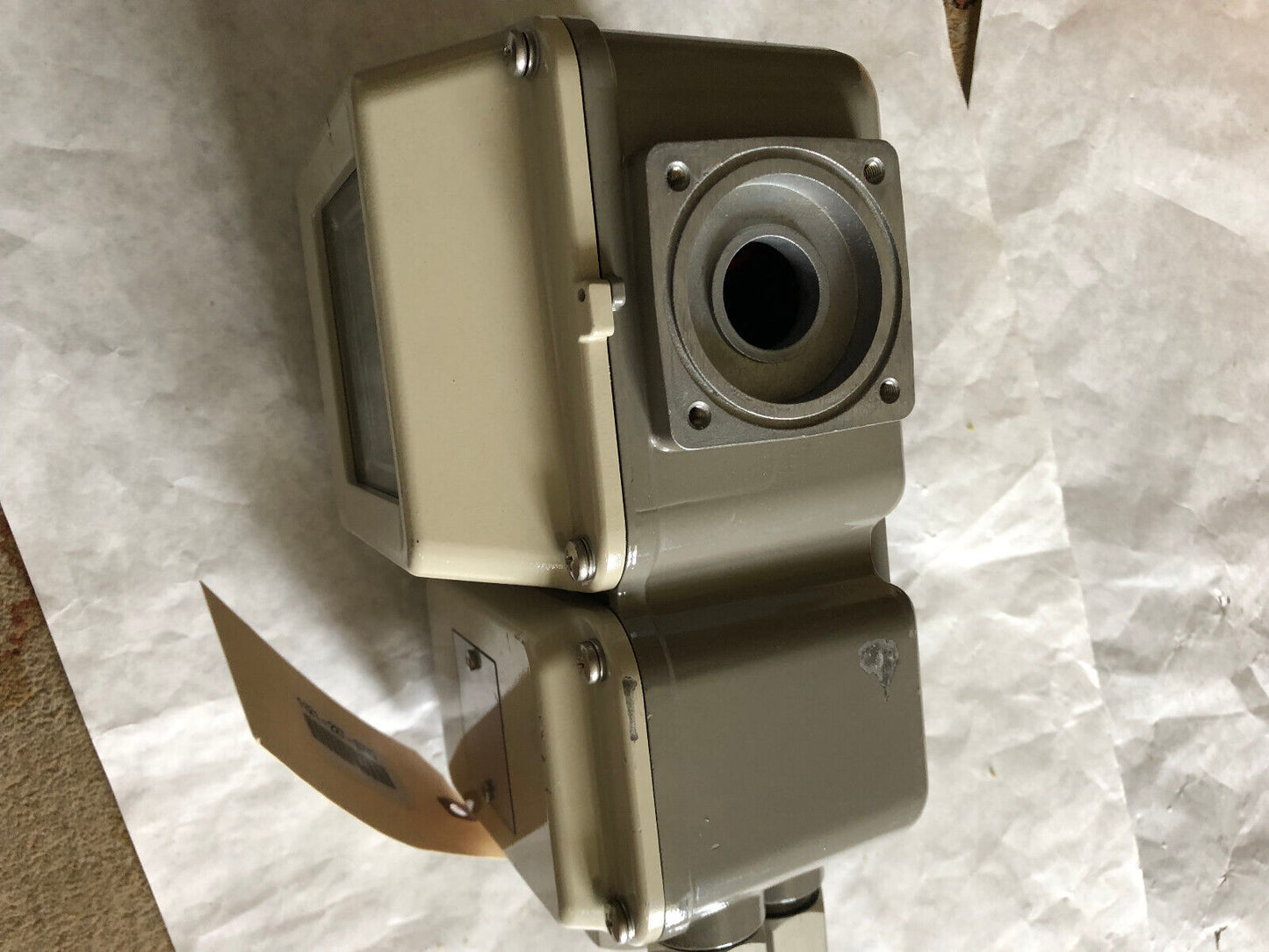 New Azbil Mgg14c-Mb4a-1B1n-Yah Flowmeter Converter. R-F3056-A1-011,Am
