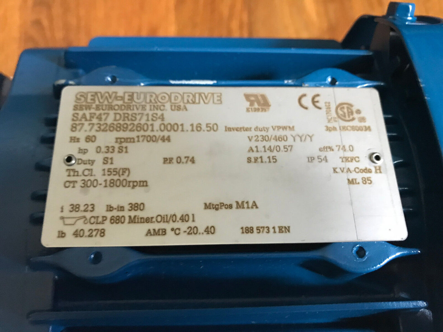 Sew-Eurodrive Saf47 Drs71s4 Gearmotor Inverter Duty. Rpm1700/44 0.33Hp,Dl
