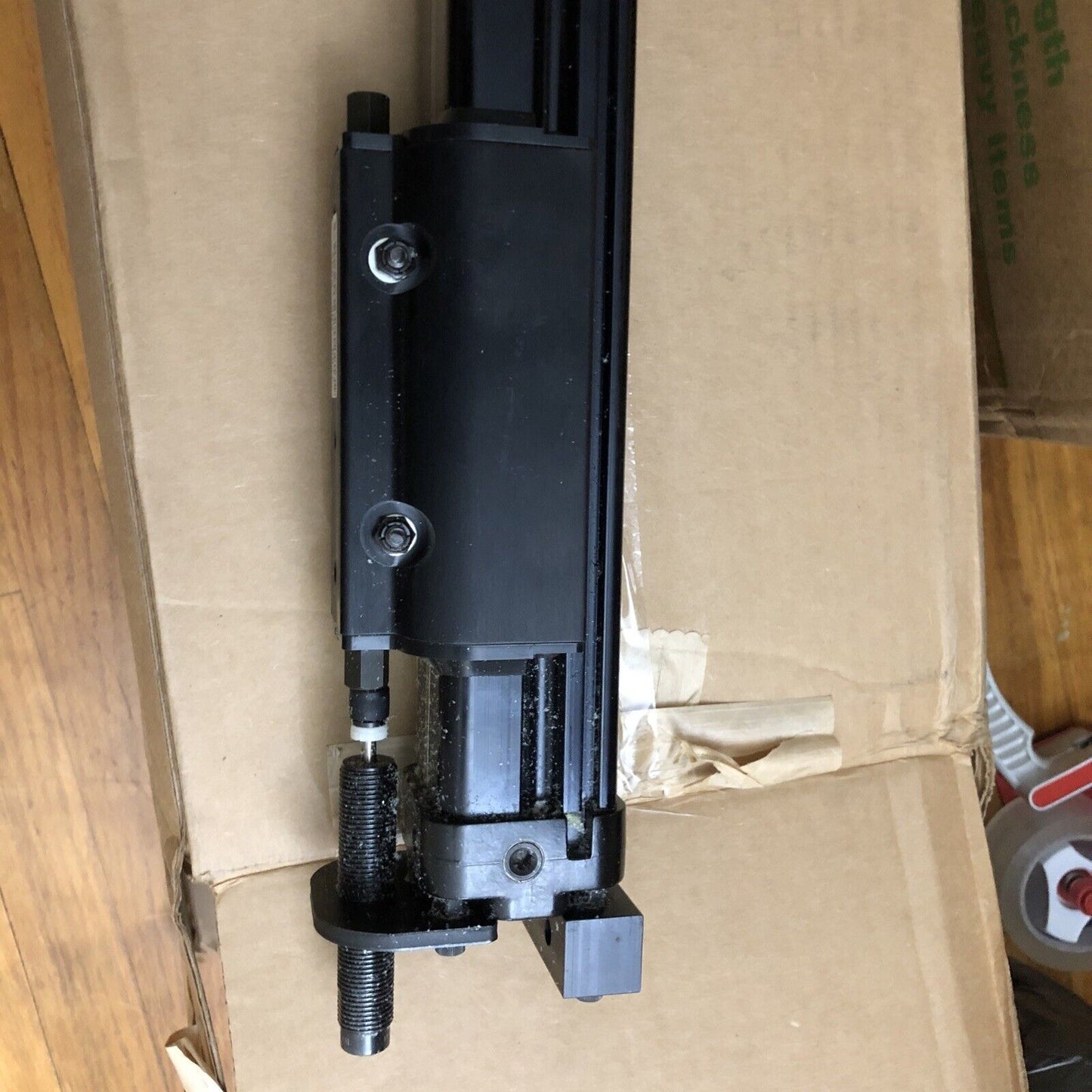 New Tolomatic Bc2#237674 Tol-O-Matic Pneumatic Linear Slide, Travel: 560Mm,Ba