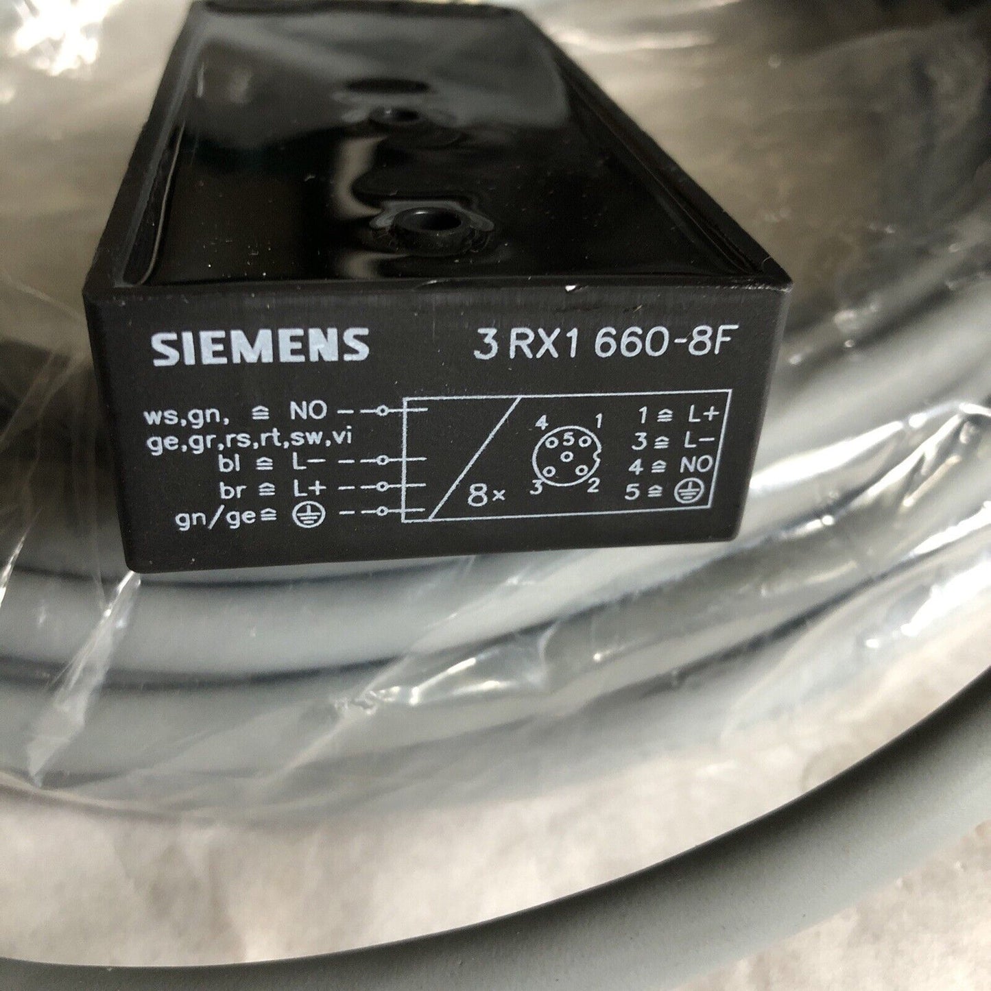 New Siemens 3Rx1 660-8F Distribution Unit 8Fold 10M Cable,Bc