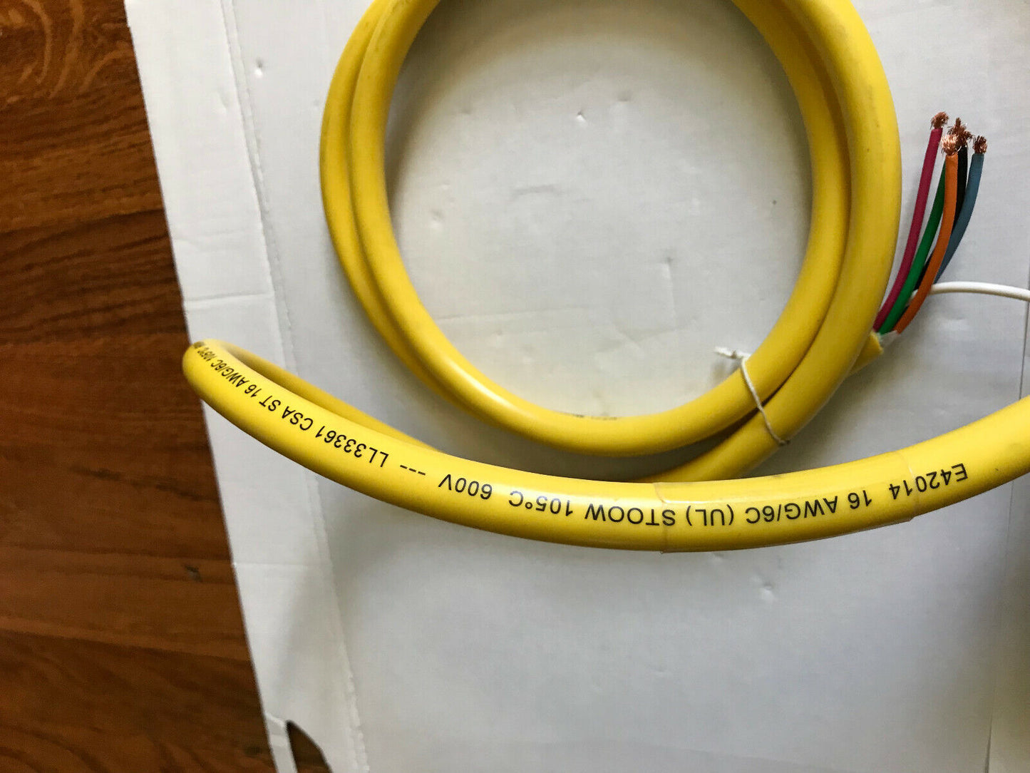 Lot 2 Square-D Xszca1601y Sensor Cables,6-Pin,6-Foot Length,E42014 16 Awg/6C,Th