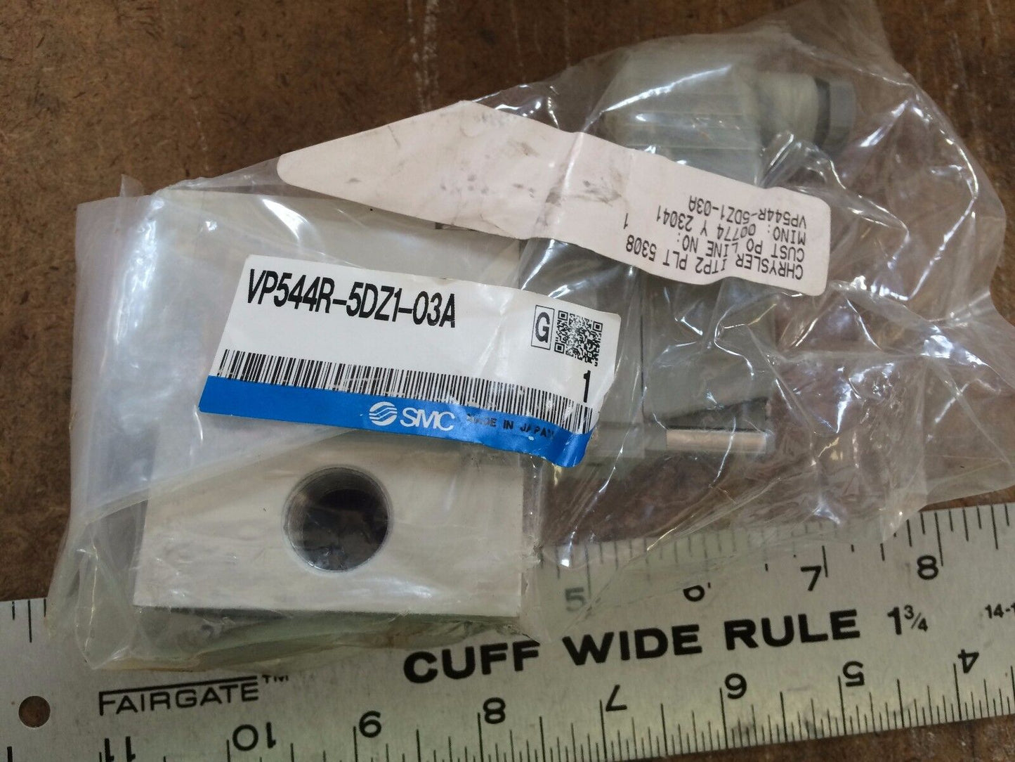 New Smc Vp544r-5Dz1-03A Valve ,Cv