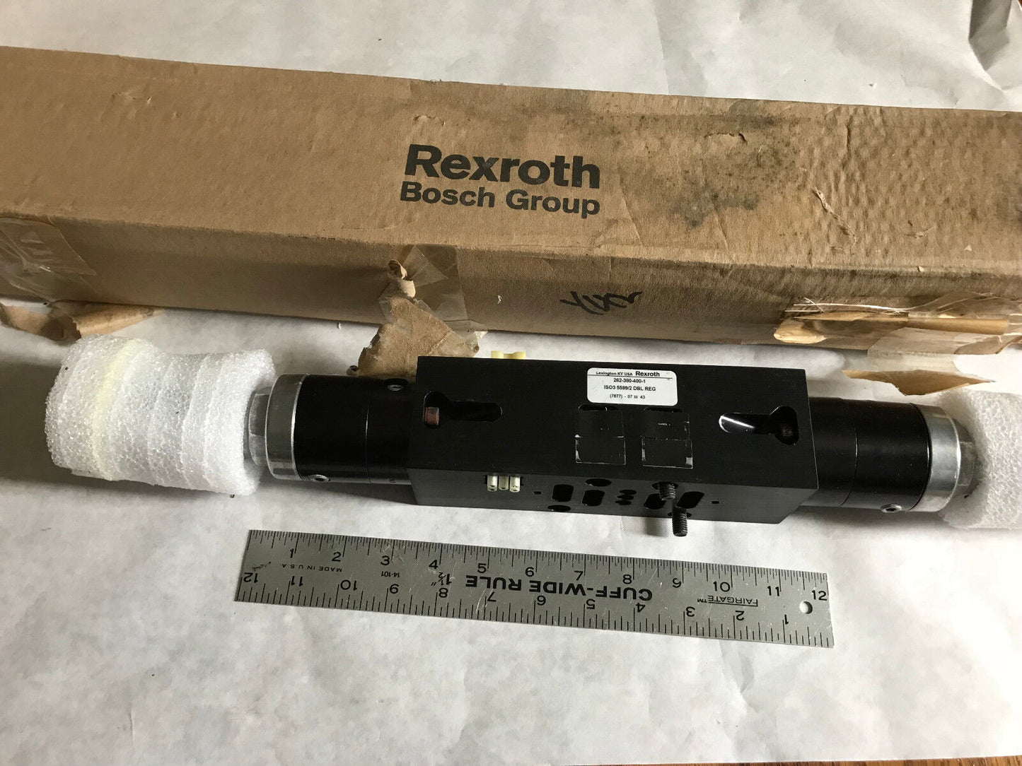 New Rexroth 262-380-400-1 Pneumatic Valve Manifold Bosch,Iso3 5599/2 Dbl Reg,Ta