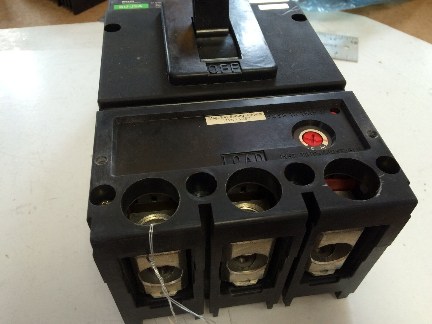 Fuji Bu-Jsa,Fuji Bu-Jsa3225 Circuit Breaker, 225 A, 3-Pole, 480 Vac,Tc