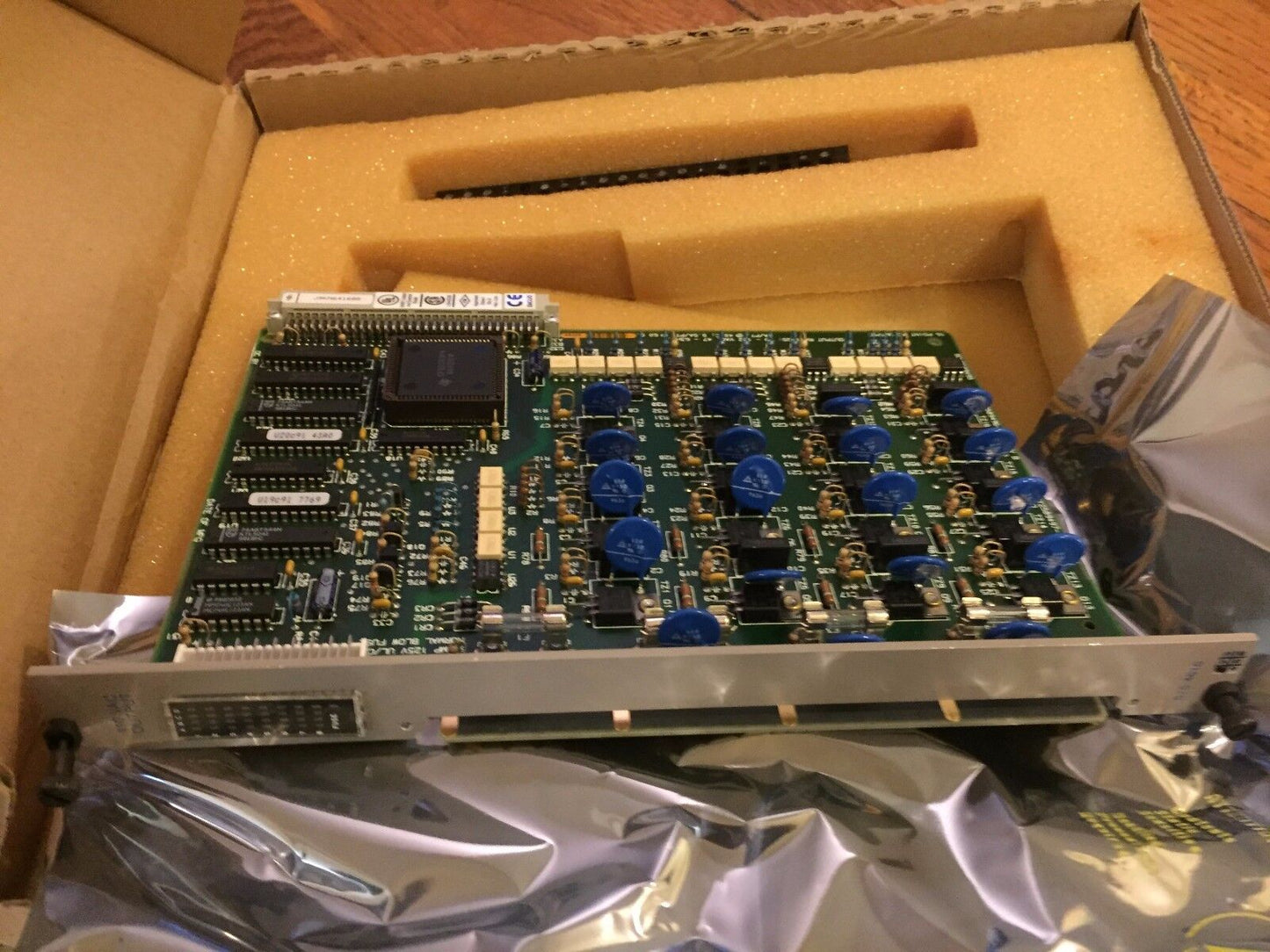 New Siemens 575-4616,Seimens 2589497,Pwb2589496-0001 Rev B,16Point,110Vac,Ad