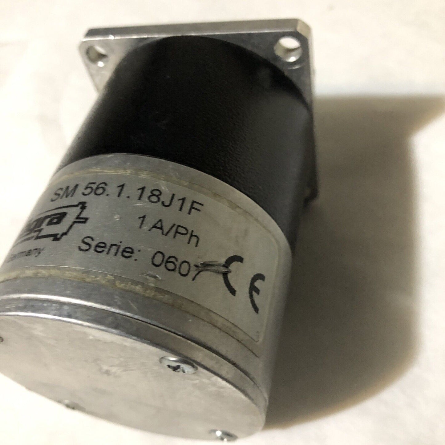 New Stogra Sm 56.1.18J1f 1A/Ph Stepping Motor, Shaft Diameter: 1/4",Bm